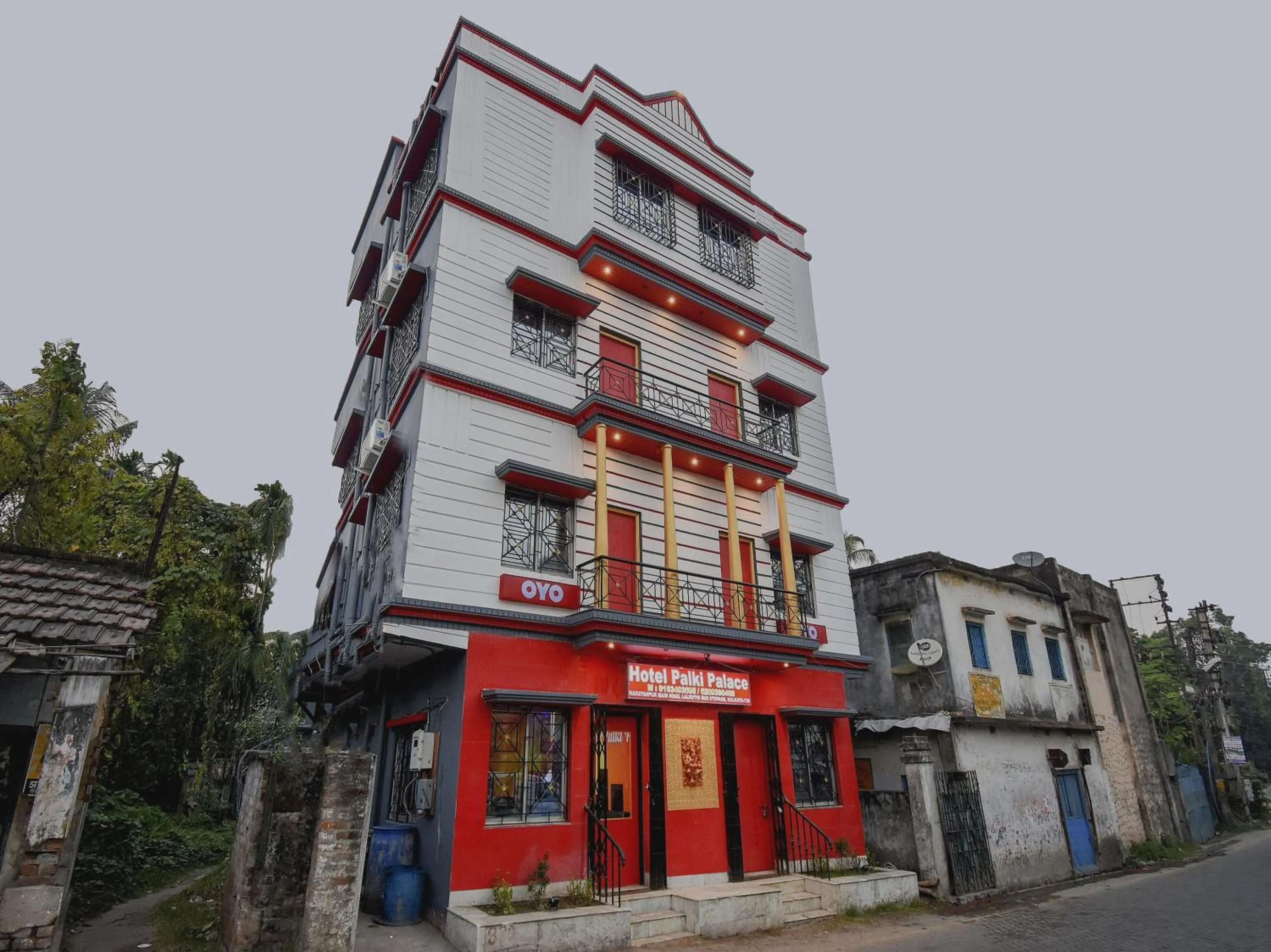 Facade/entrance in Hotel O Palki Palace Near Netaji Subhash Chandra Bose International Airport