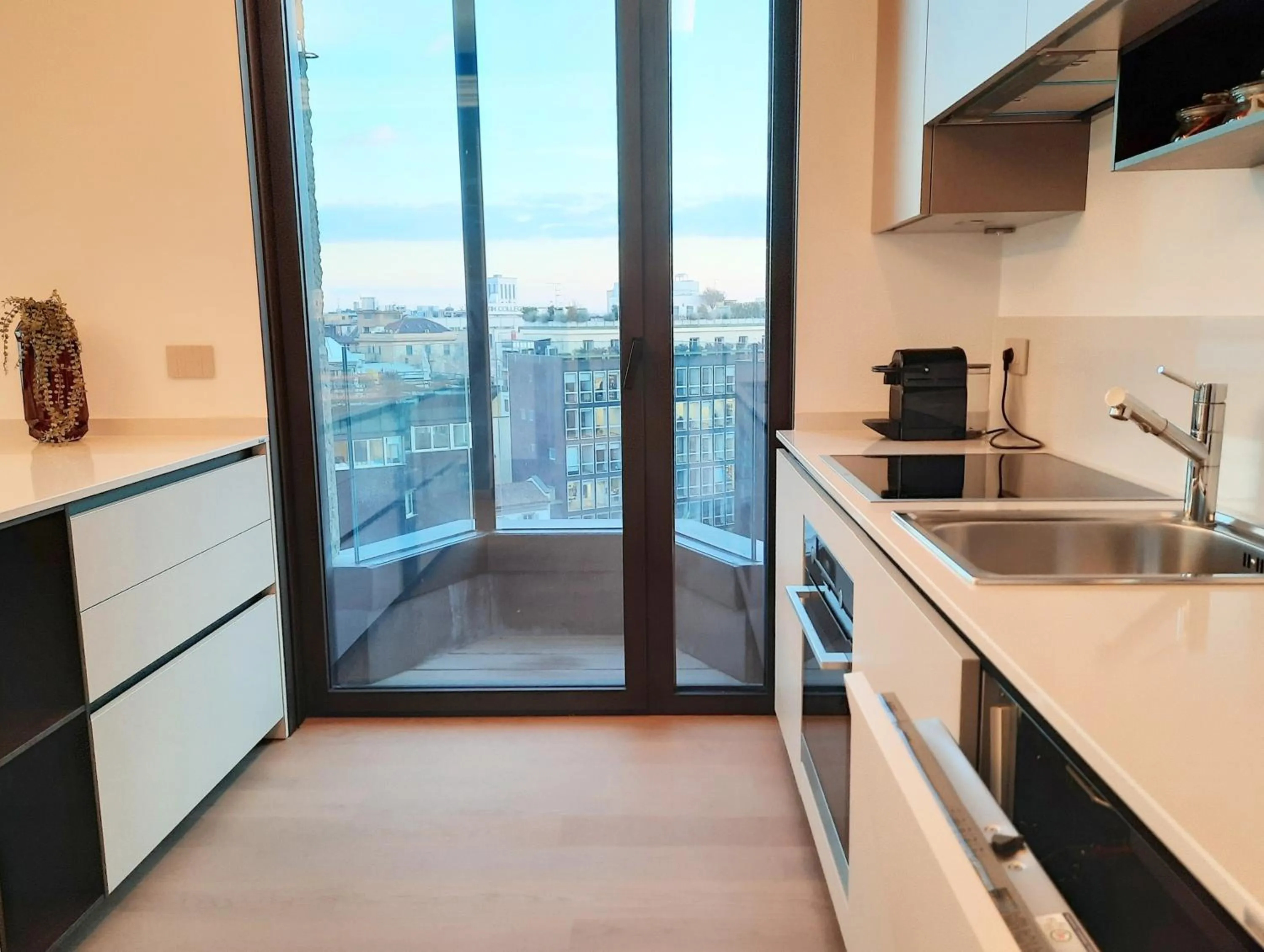 Coffee/tea facilities in Milan Eleven by Brera Apartments