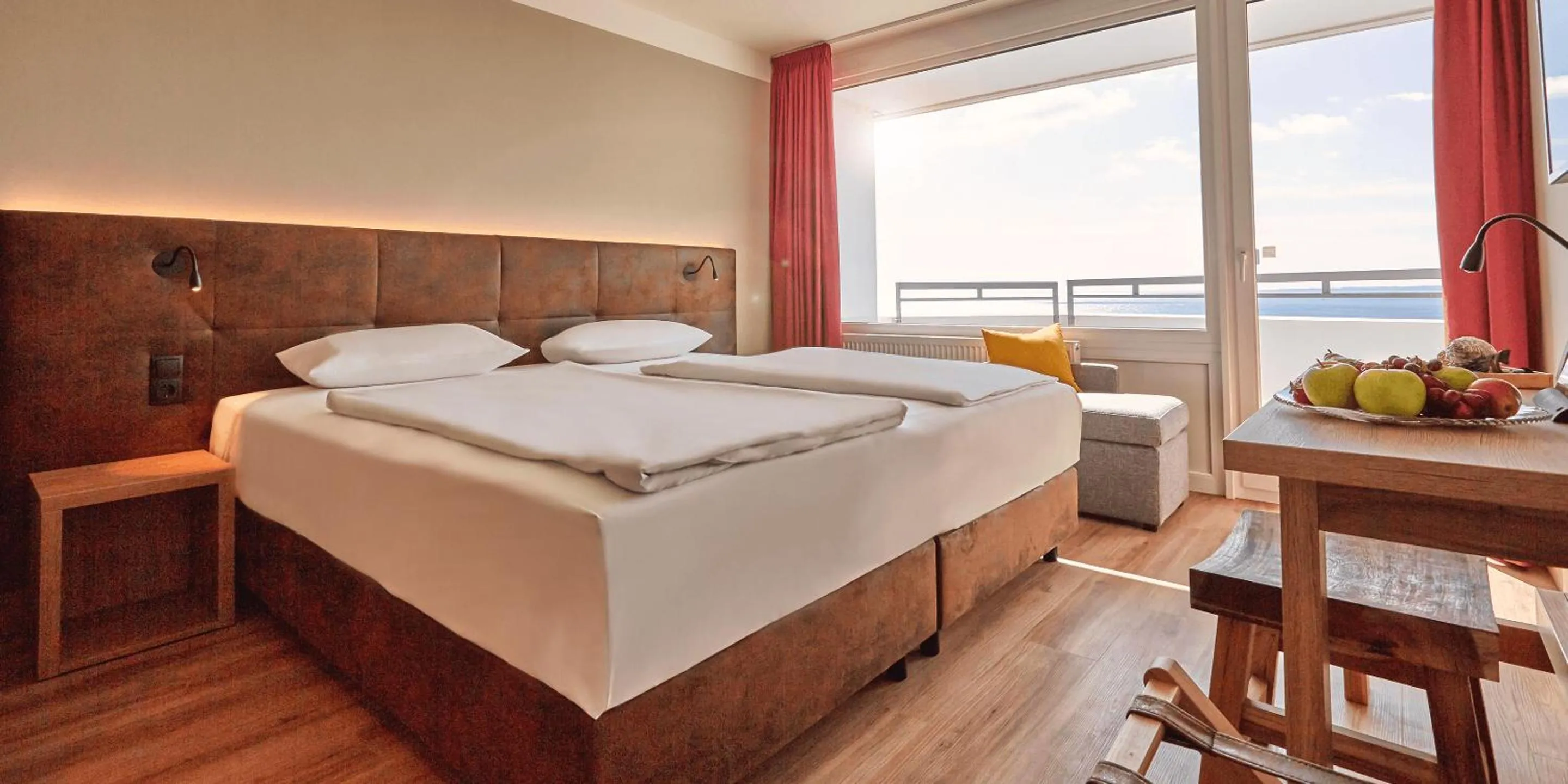 Comfort Double Room with Sea View - single occupancy in Ostseehotel Midgard in Damp