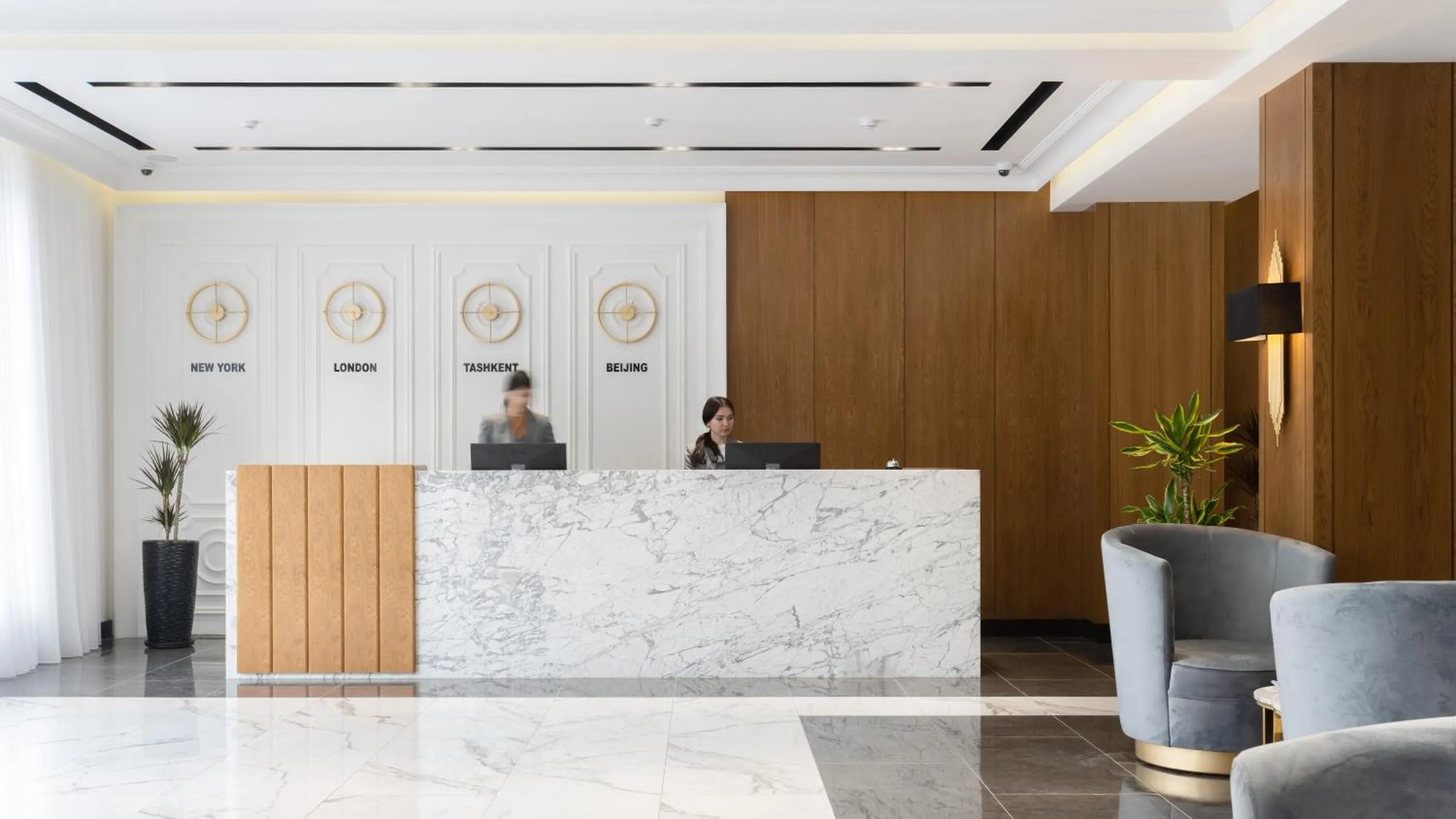 Staff in HOTEL MODERNO & Spa