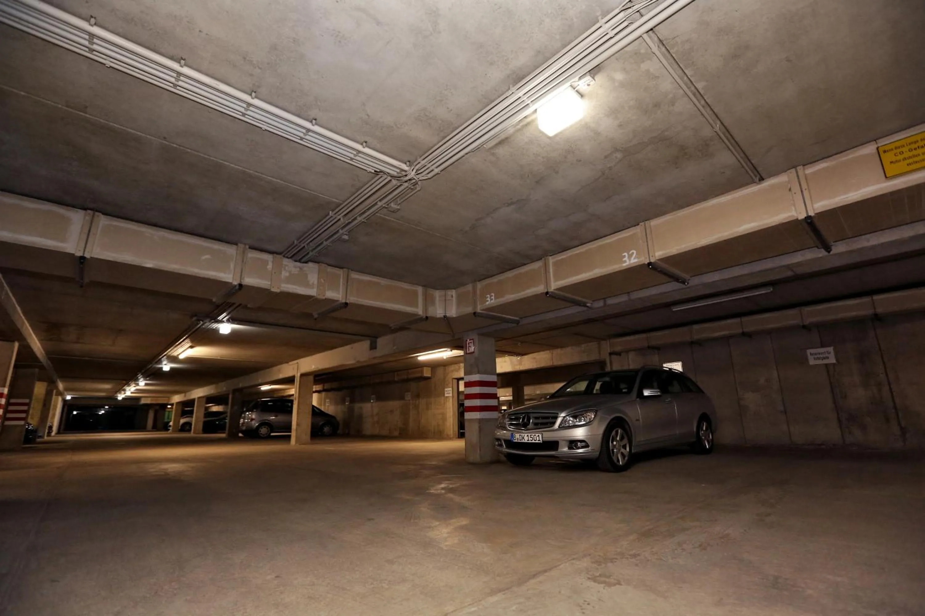 Parking in H24 Hoteltow