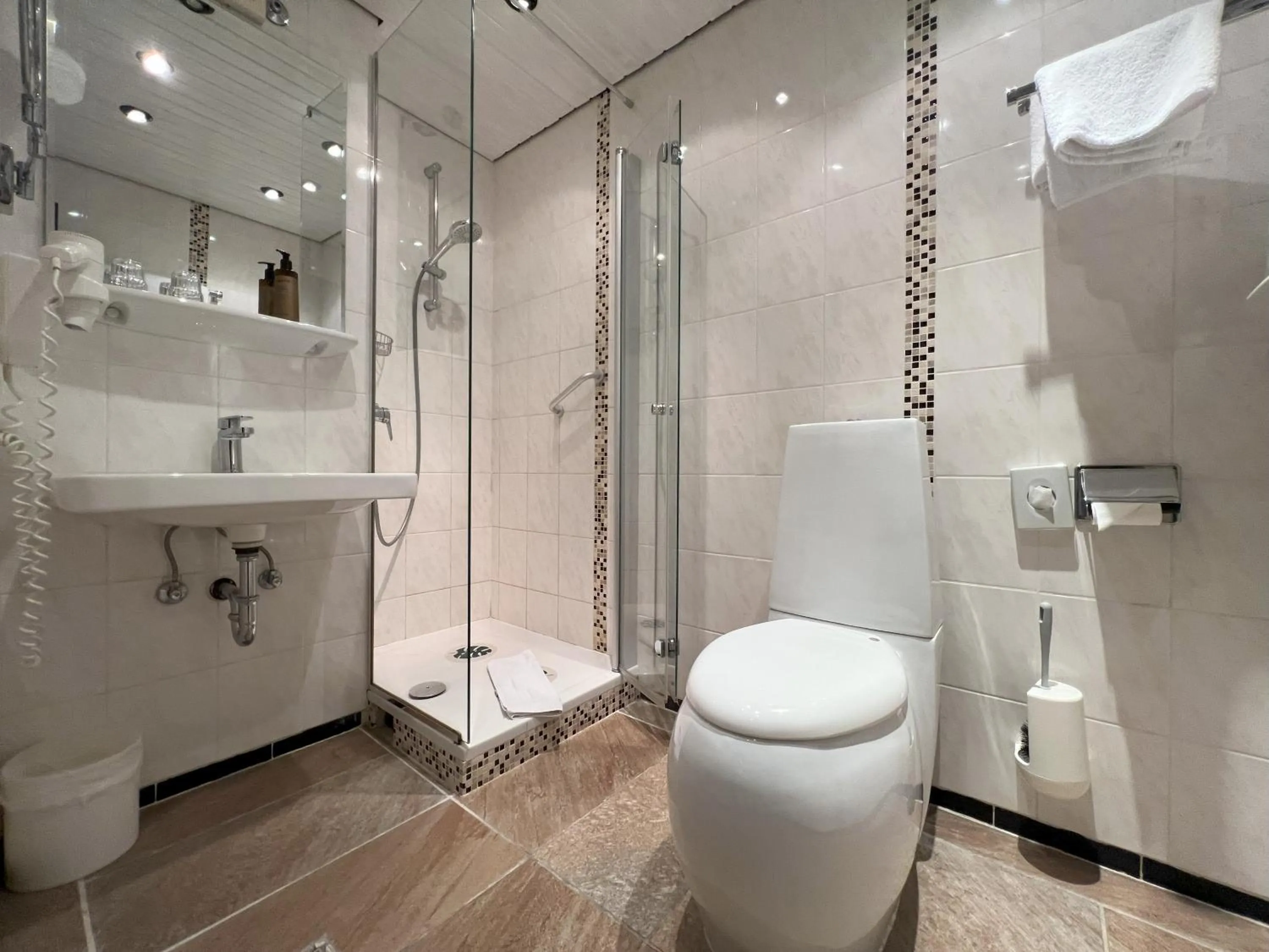 Bathroom in Aparthotel Deutschmeister