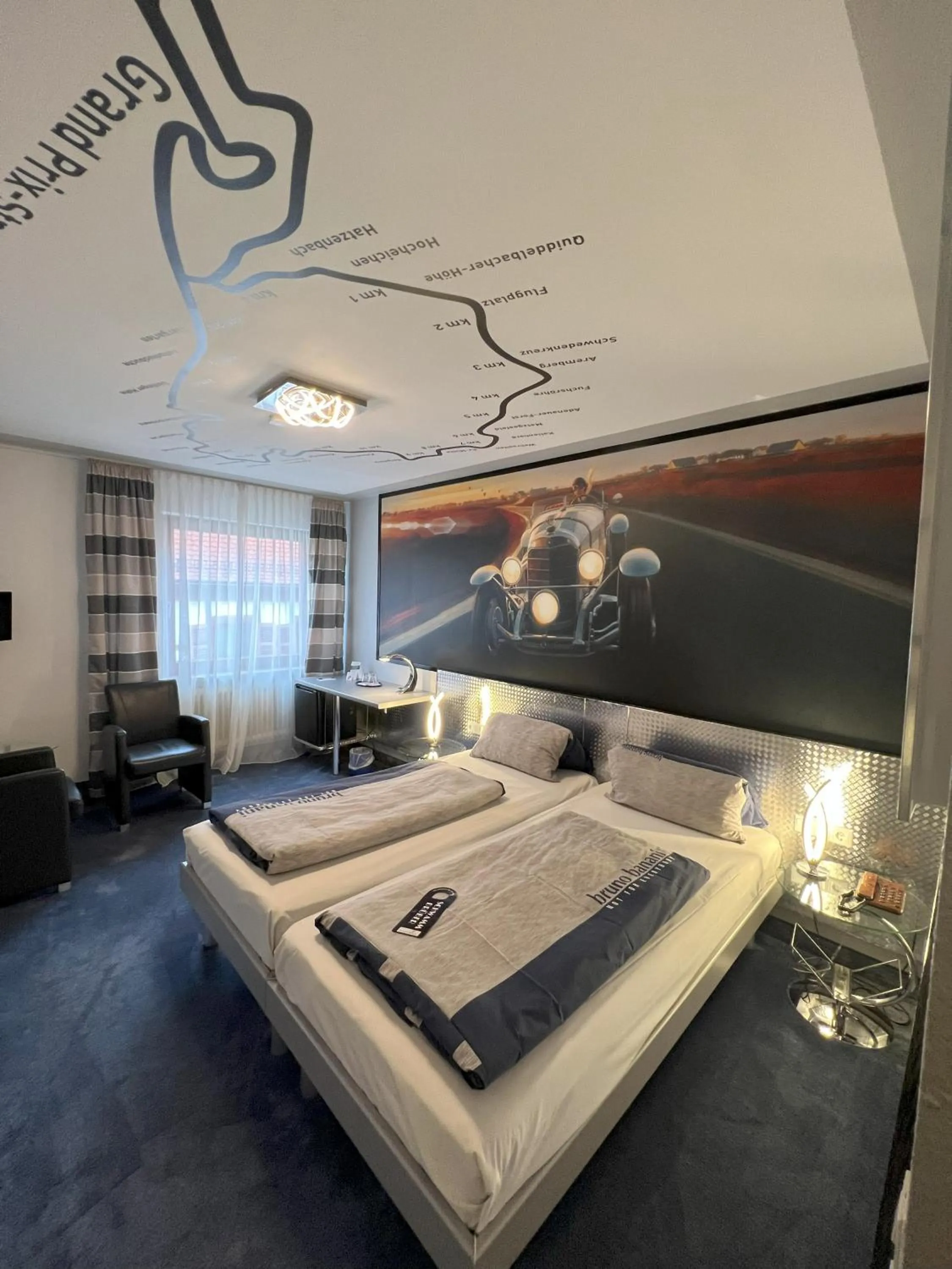Photo of the whole room, Bed in Aparthotel Deutschmeister