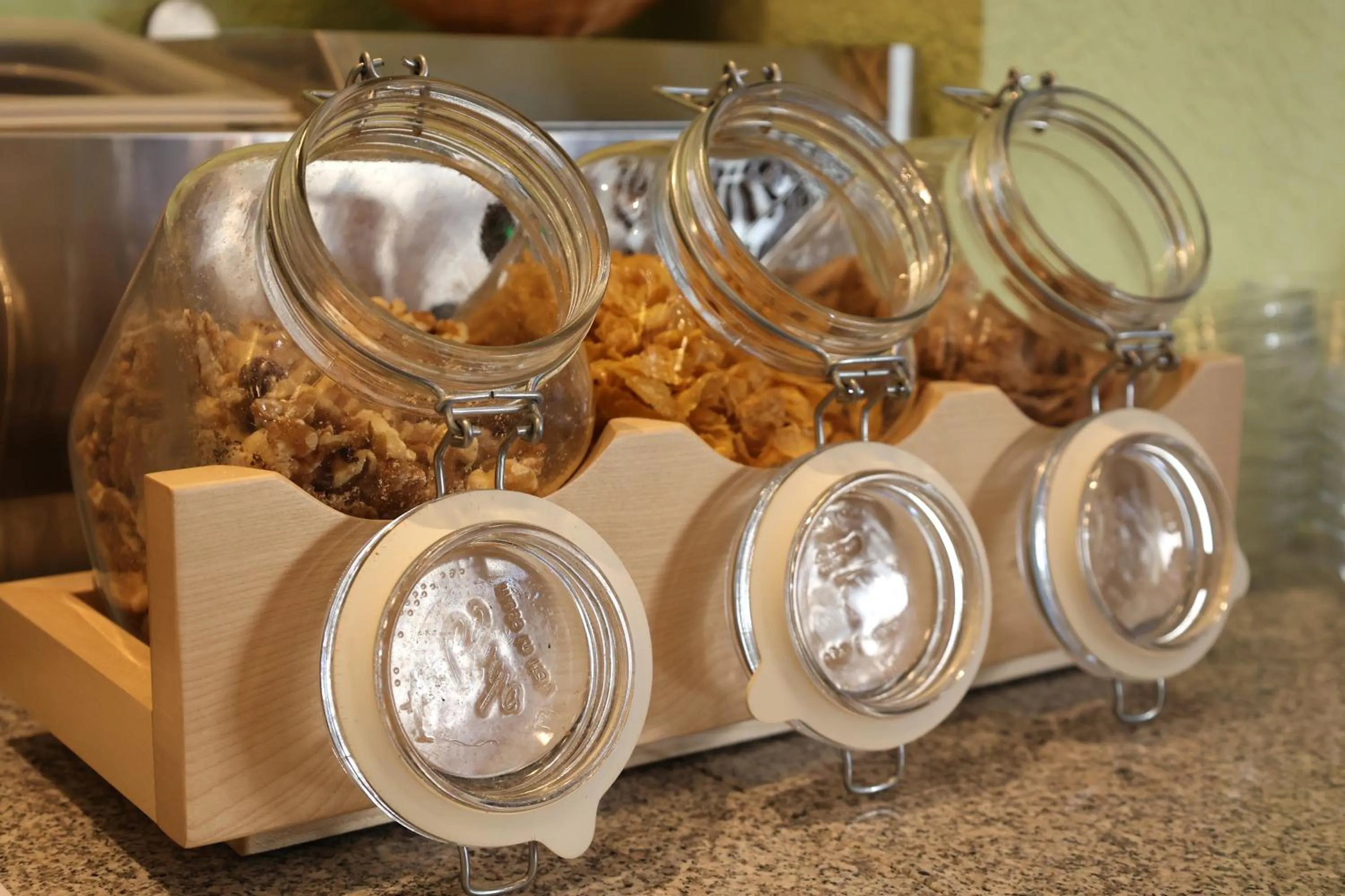 Buffet breakfast in Aparthotel Deutschmeister