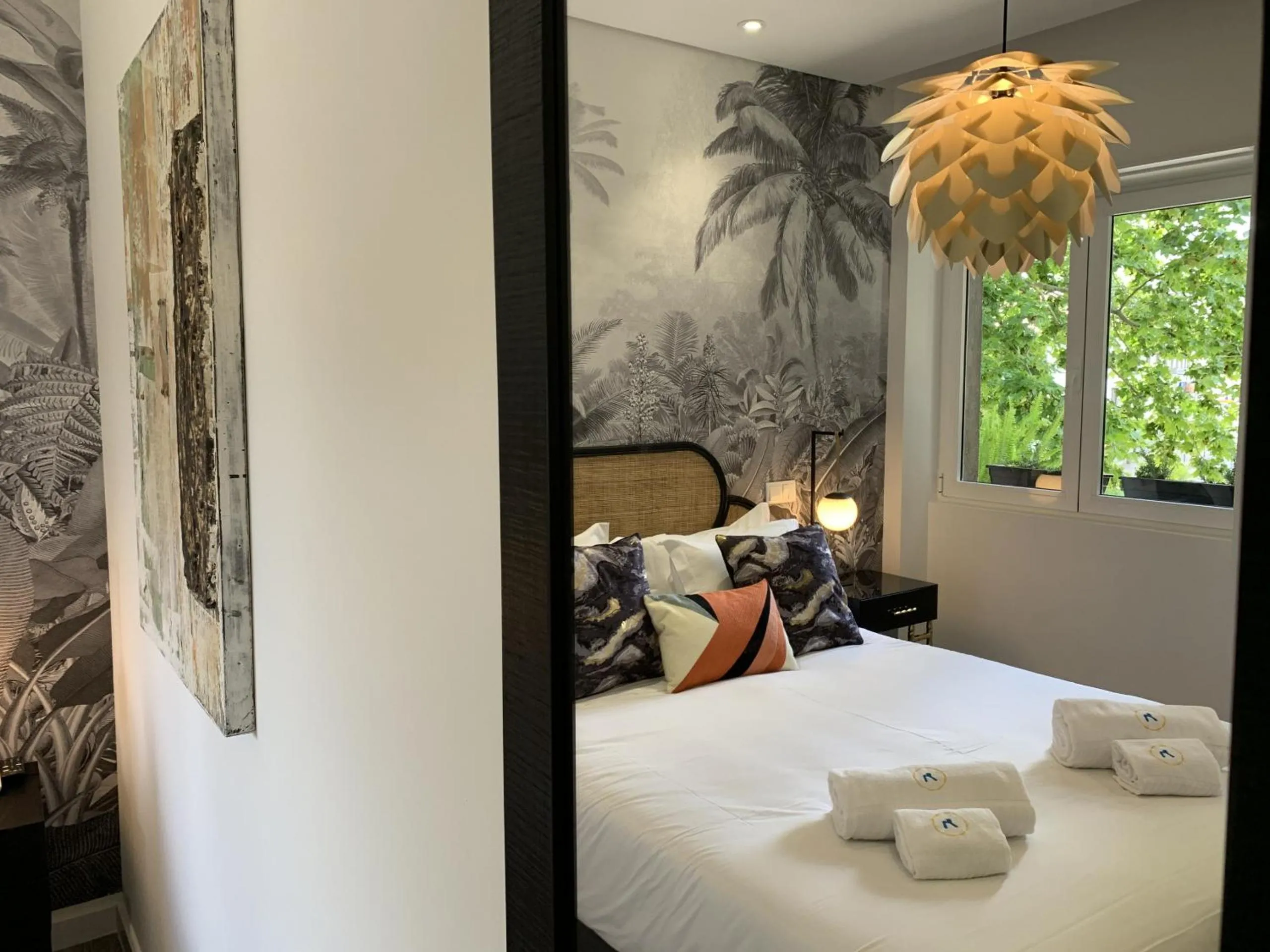 Bed in FLH Cascais Downtown Premium Apartment I