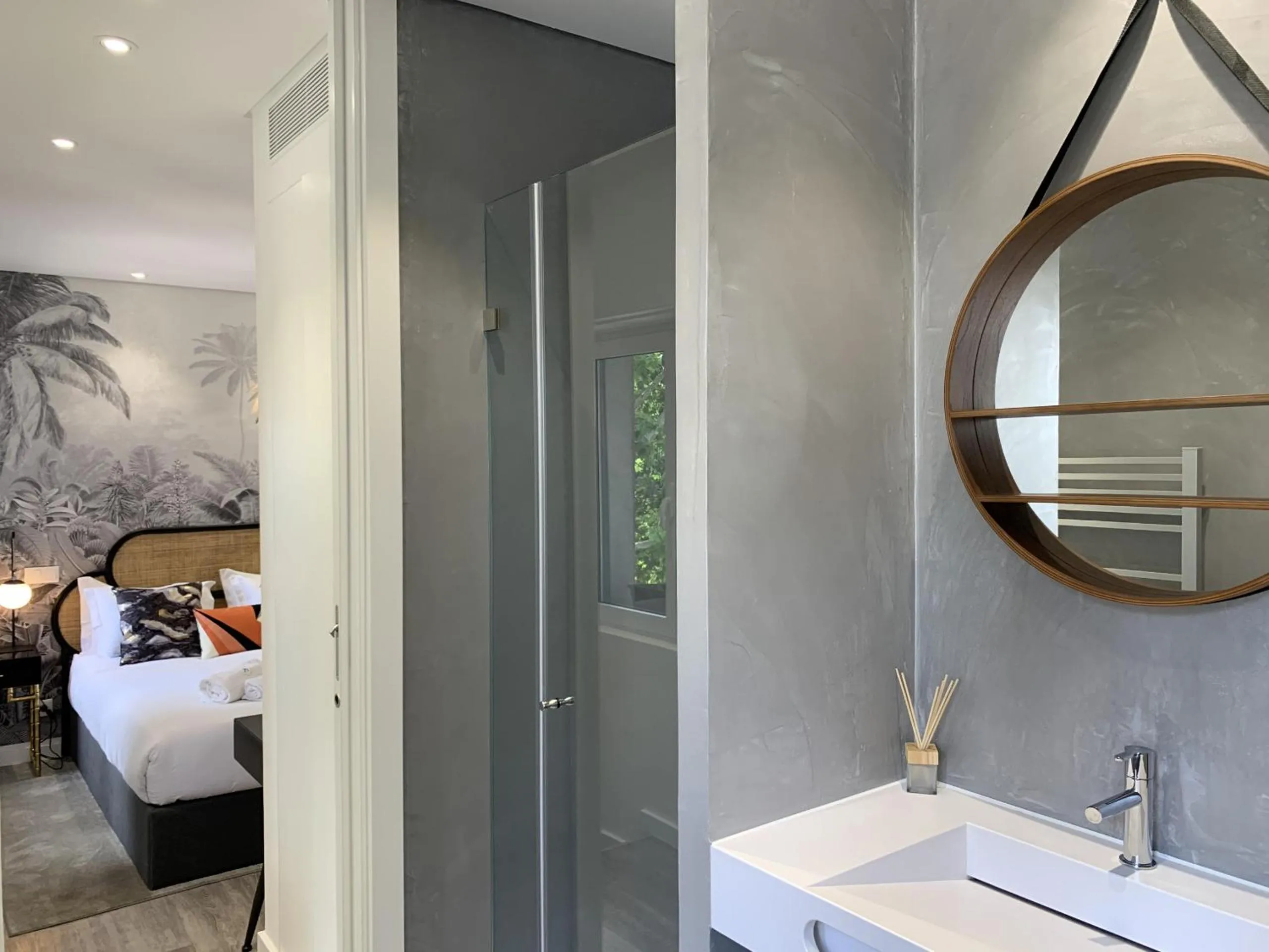 Bathroom, Bed in FLH Cascais Downtown Premium Apartment I