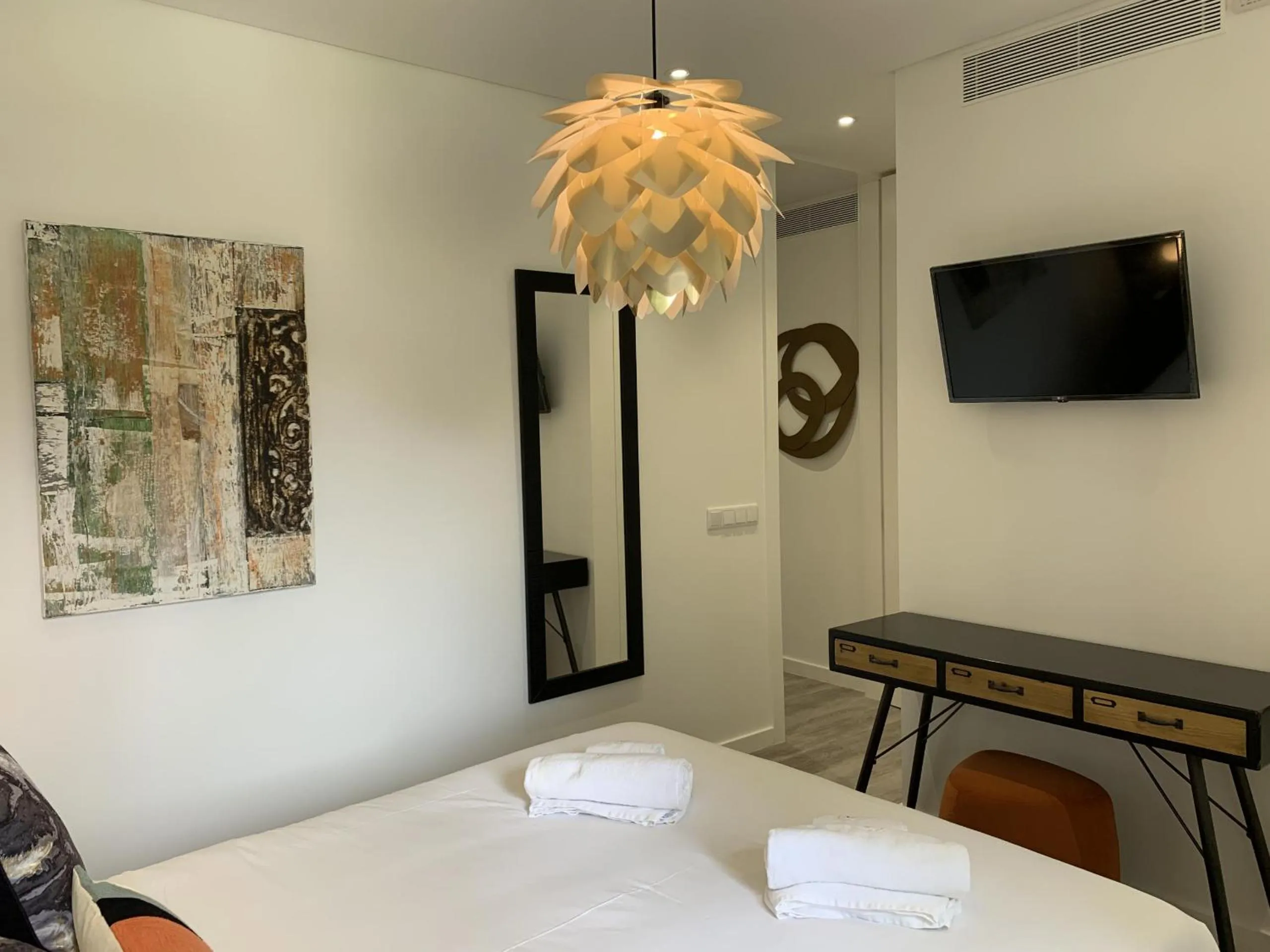 Bed in FLH Cascais Downtown Premium Apartment I