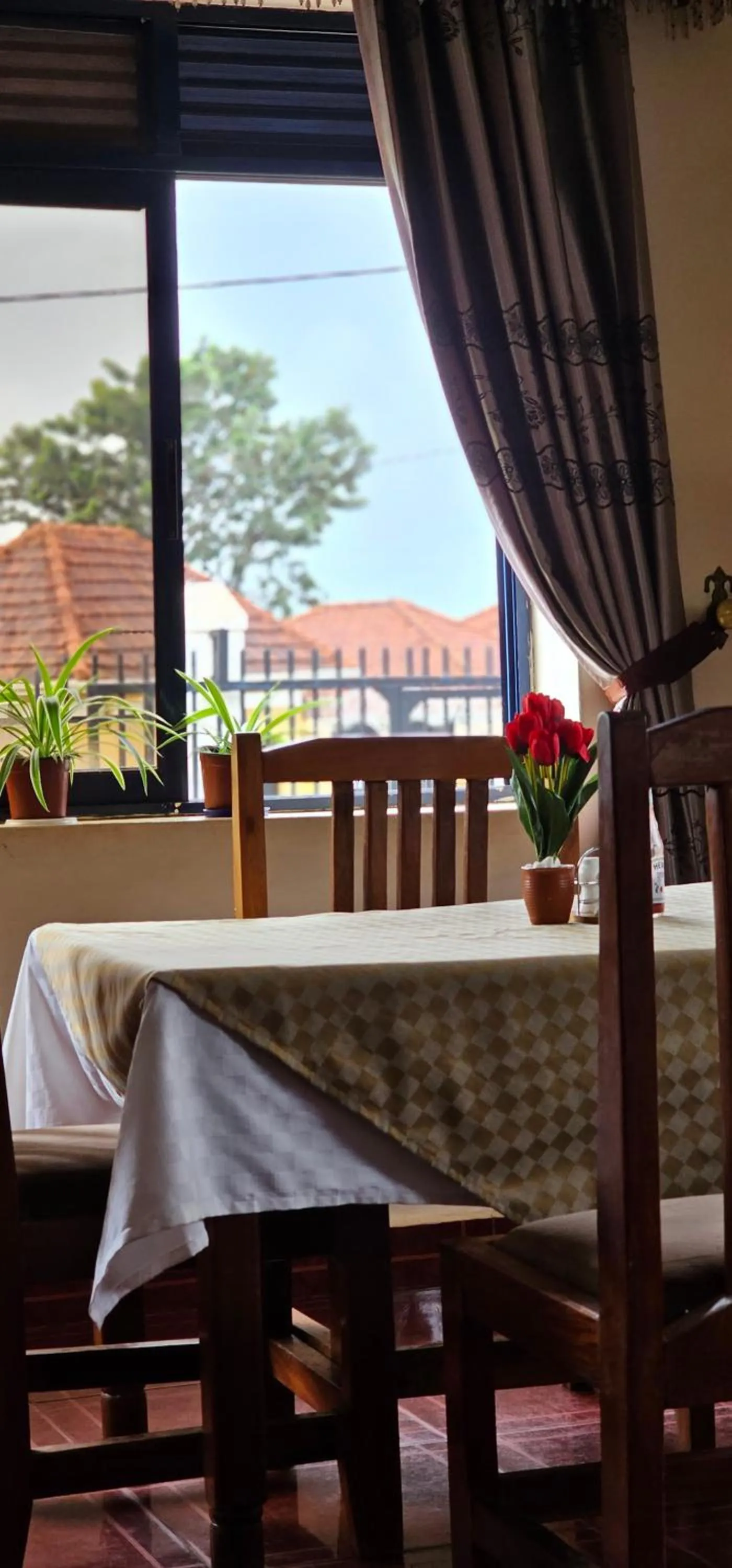 Restaurant/places to eat in Northern Pearl