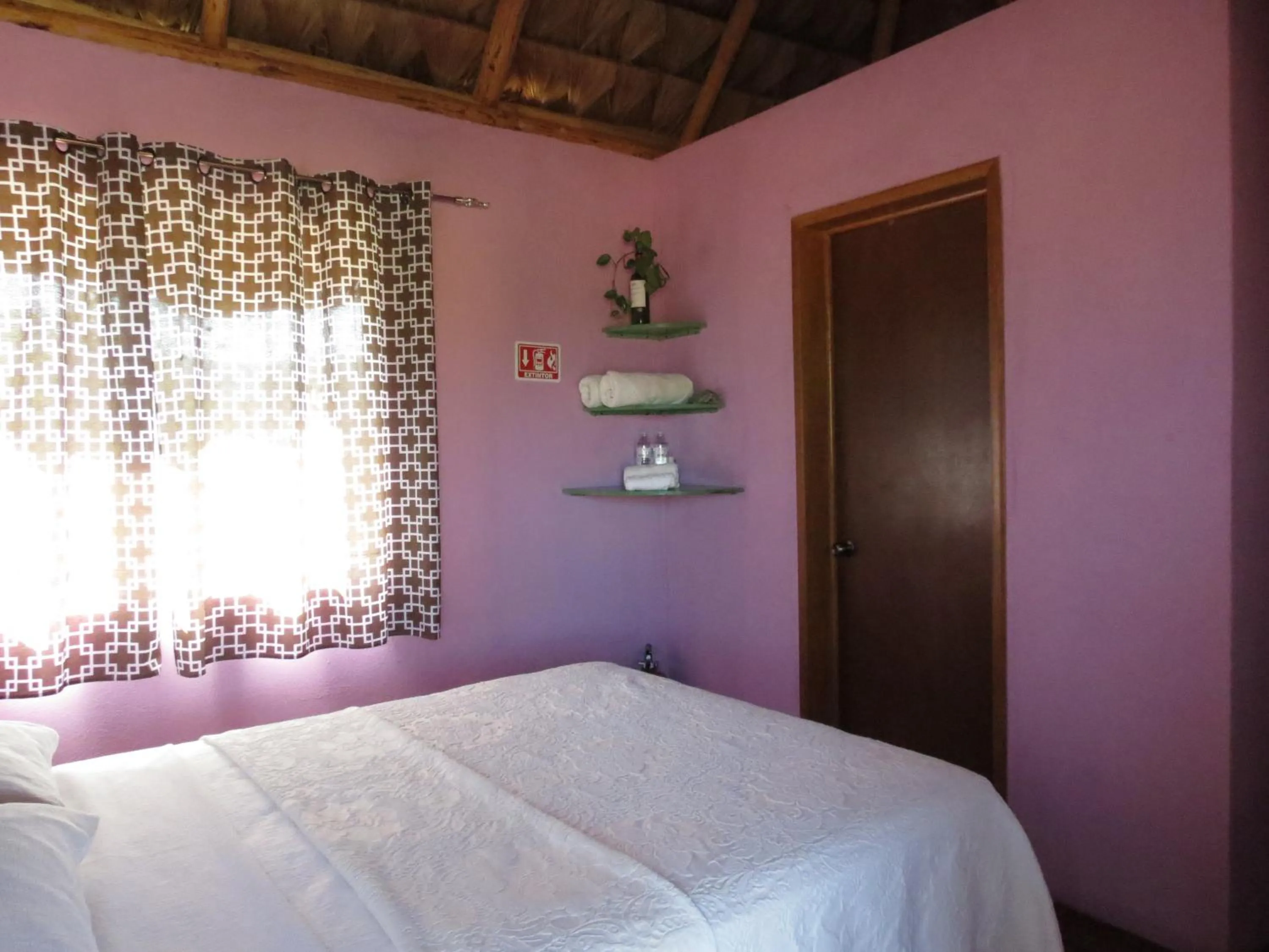 Photo of the whole room in Casitas El Salitral