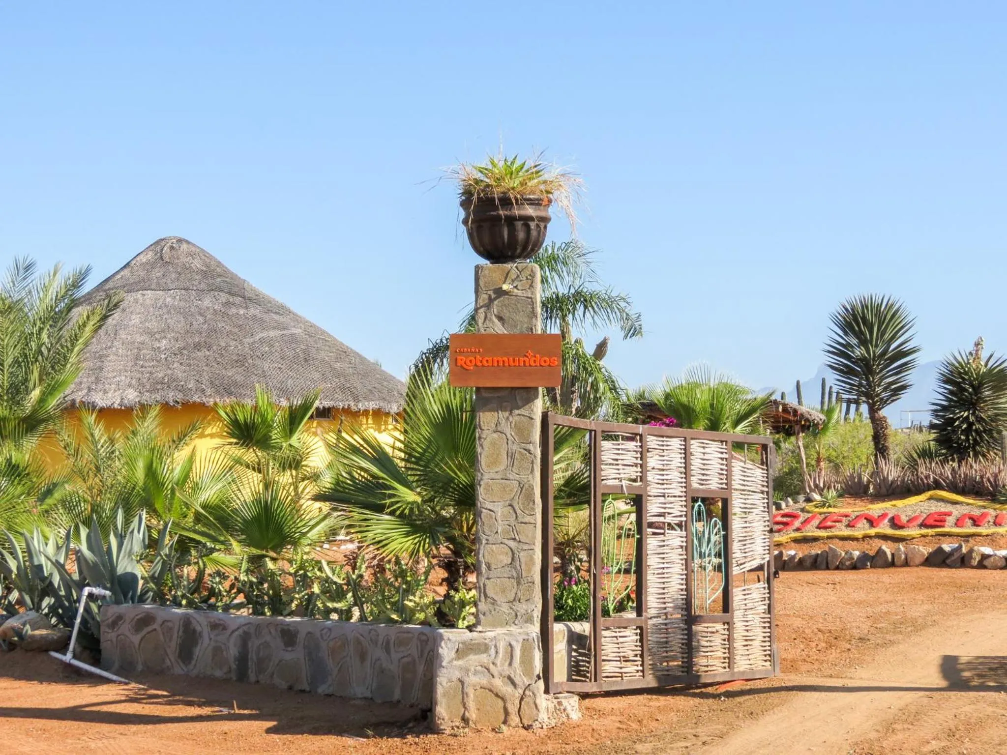 Facade/entrance in Casitas El Salitral