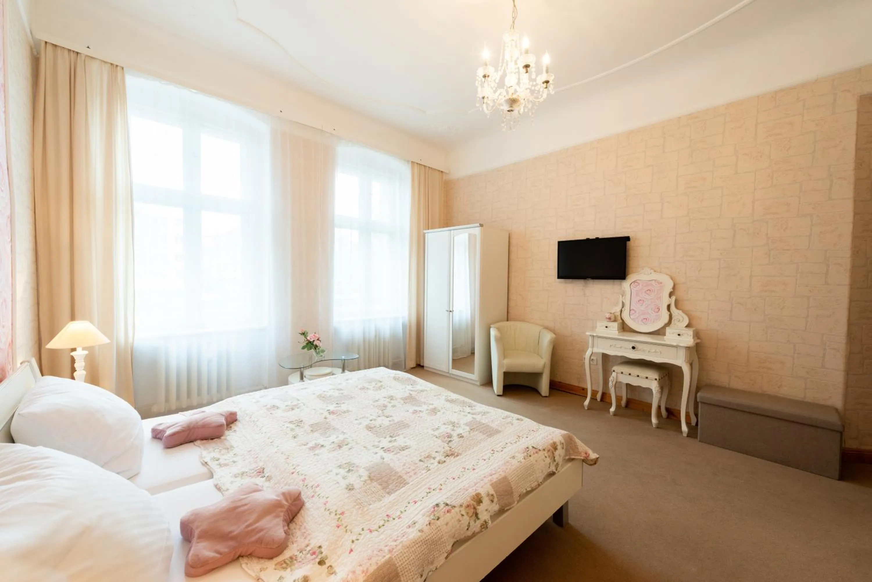 Bed in Hotel Pension Dahlem