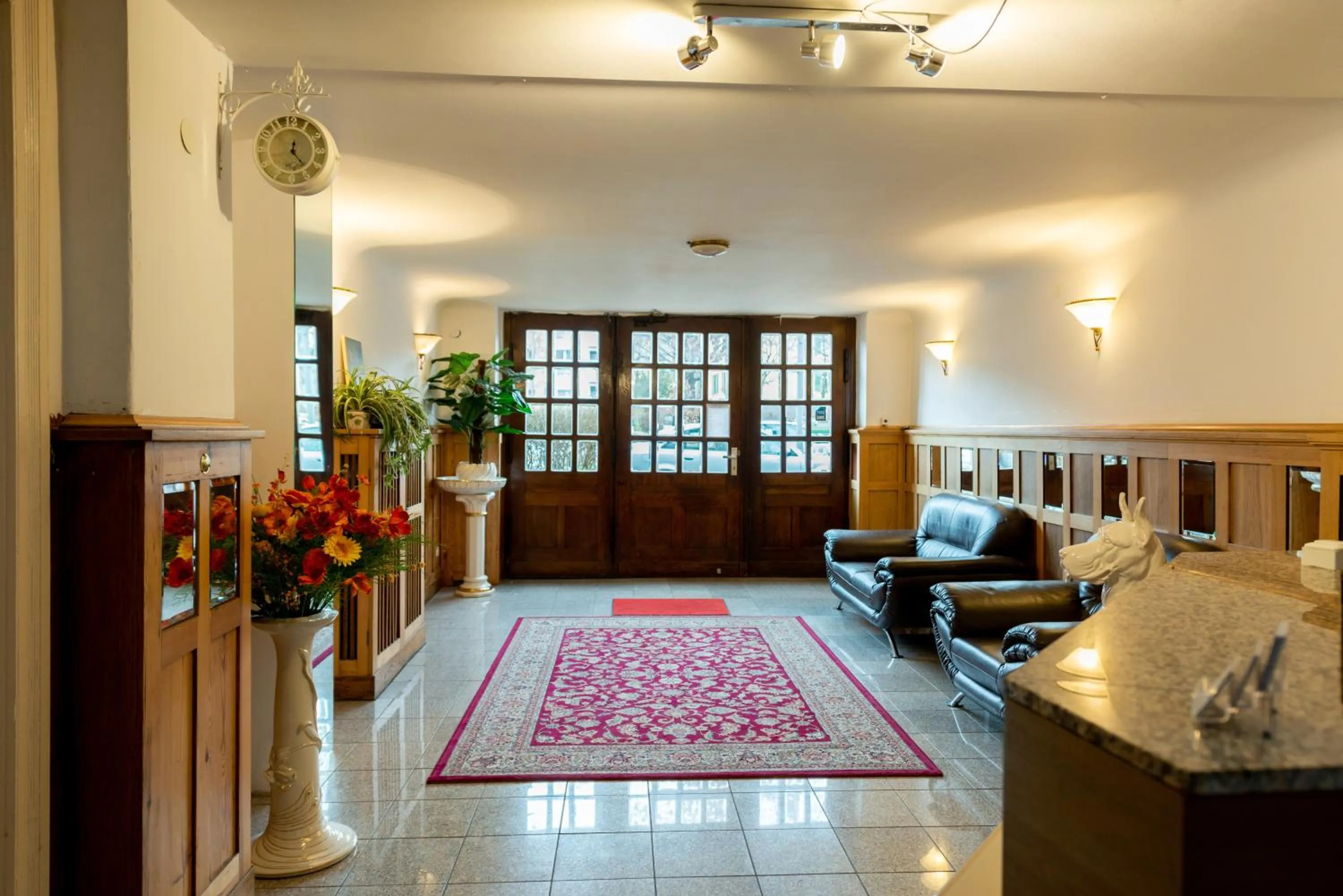 Lobby or reception in Hotel Pension Dahlem