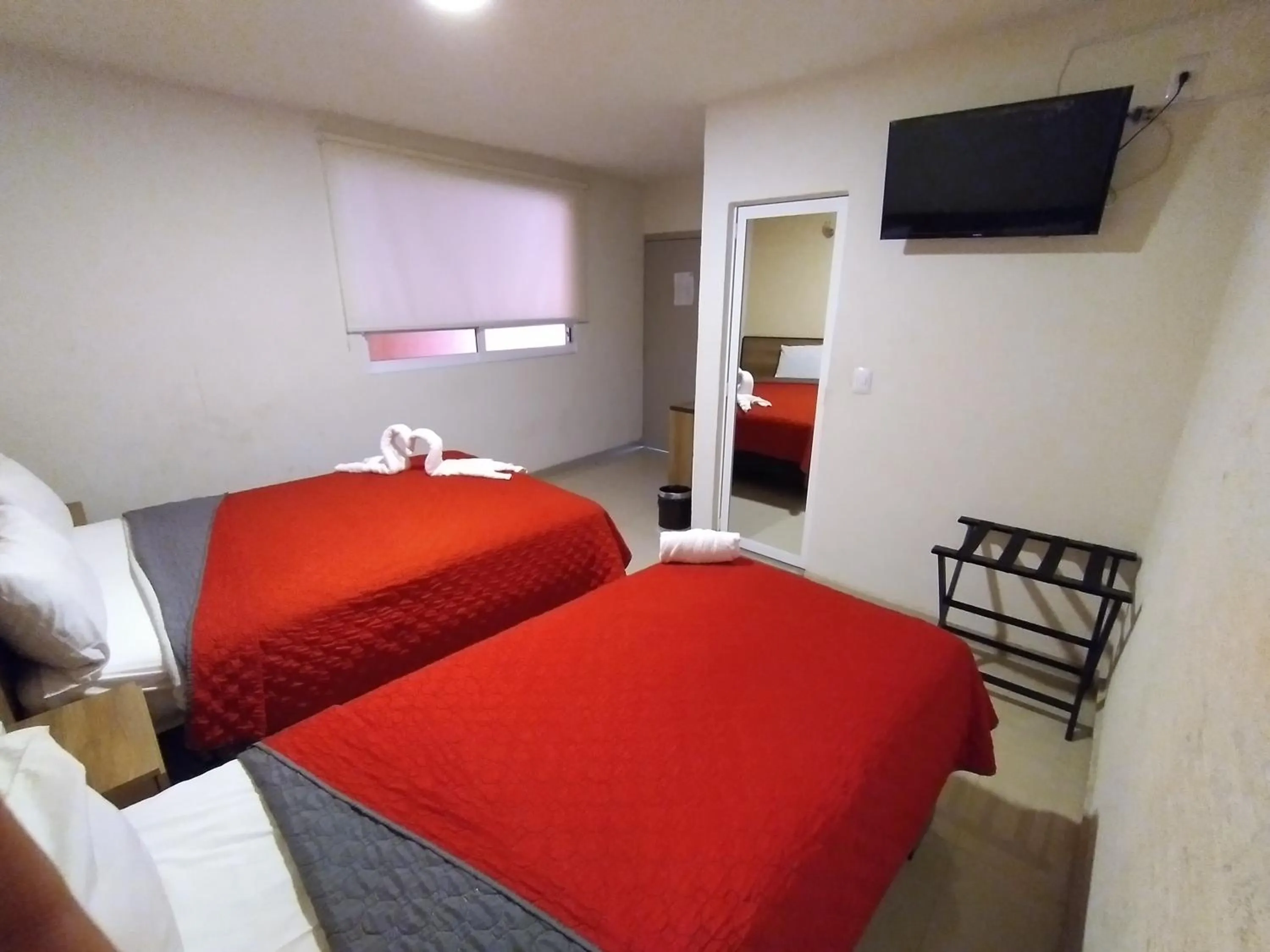 TV and multimedia, Bed in HOTEL SAN JOSE