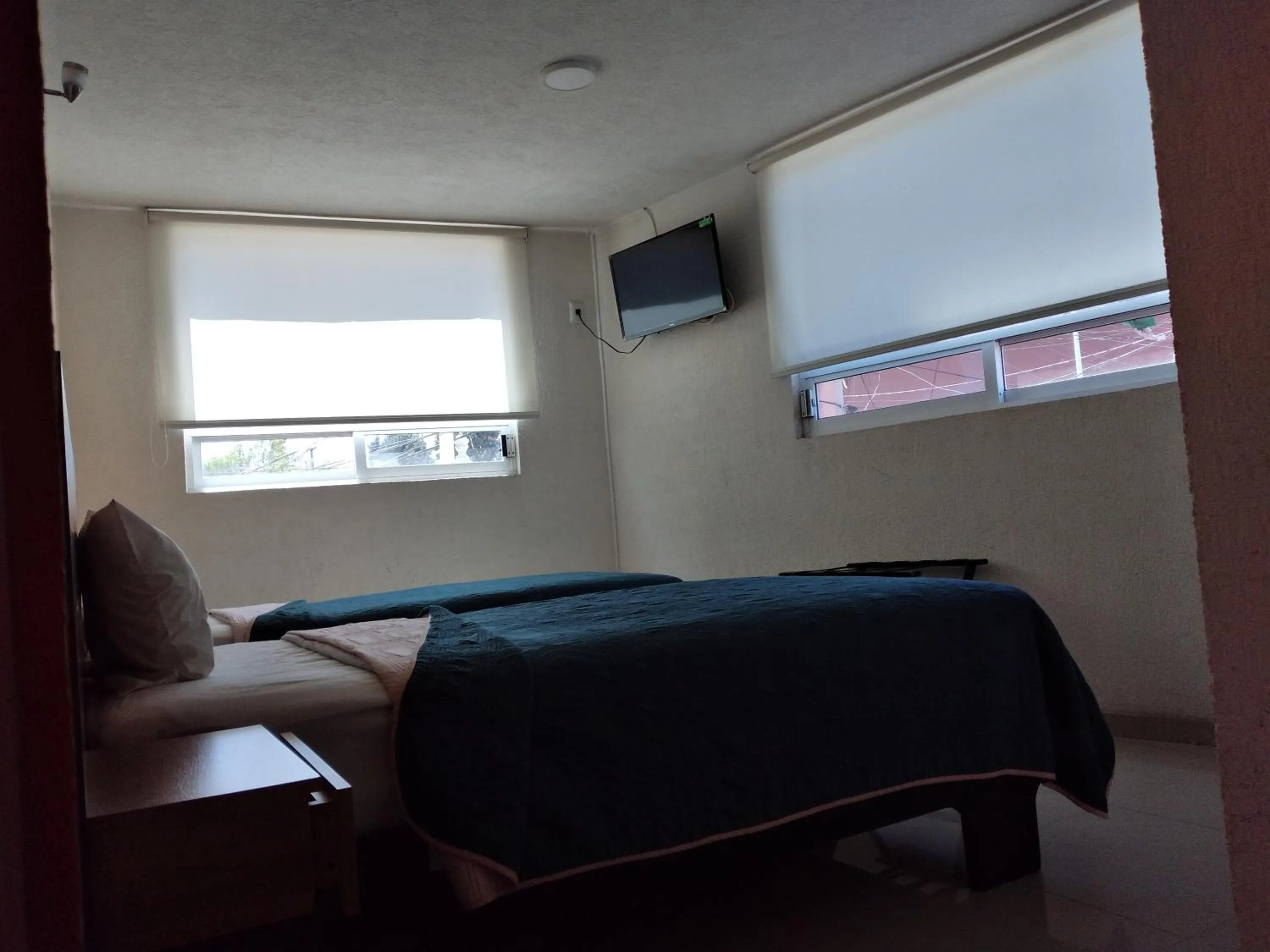 TV and multimedia, Bed in HOTEL SAN JOSE