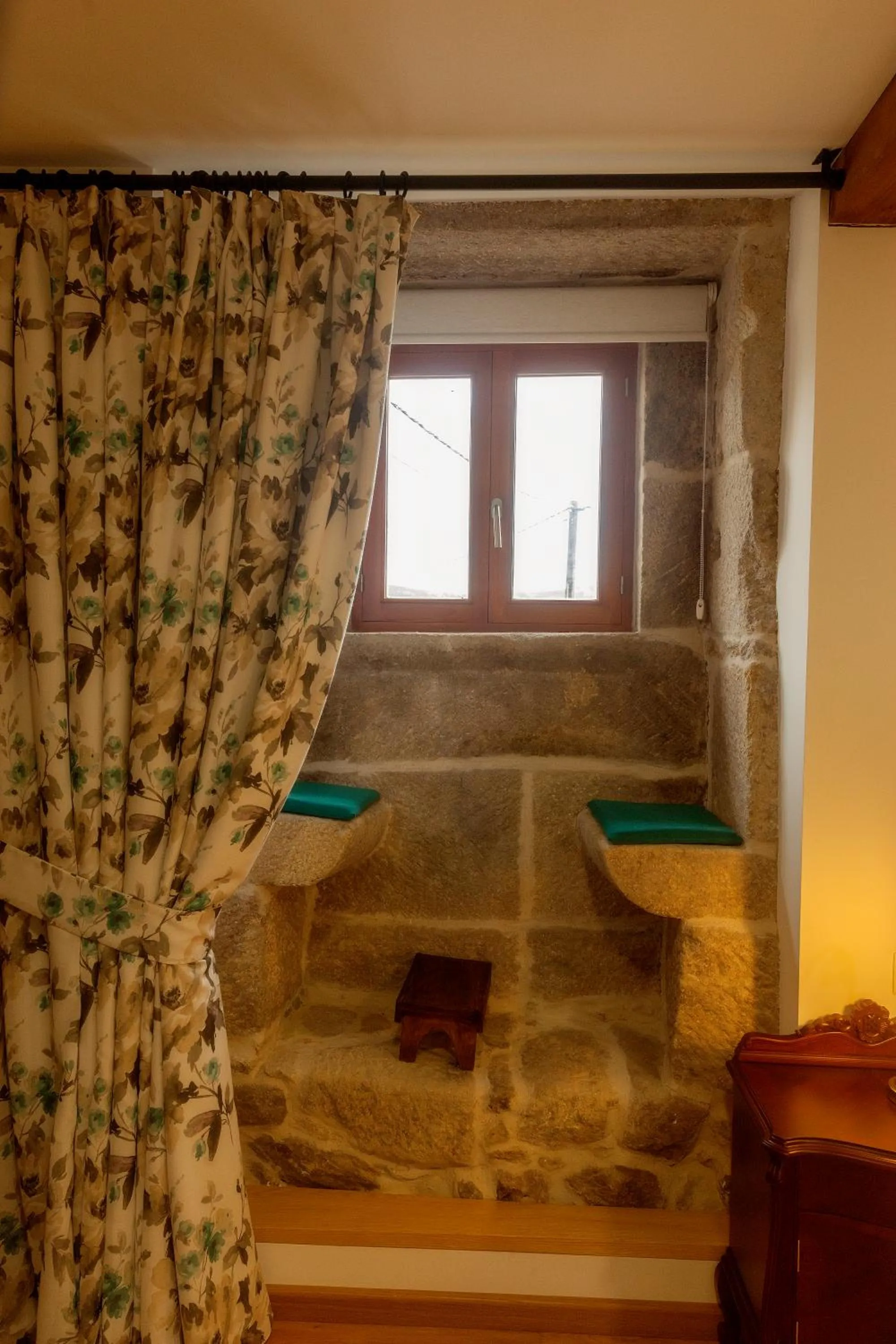 Decorative detail in CASA RECTORAL DE SAN EUSEBIO