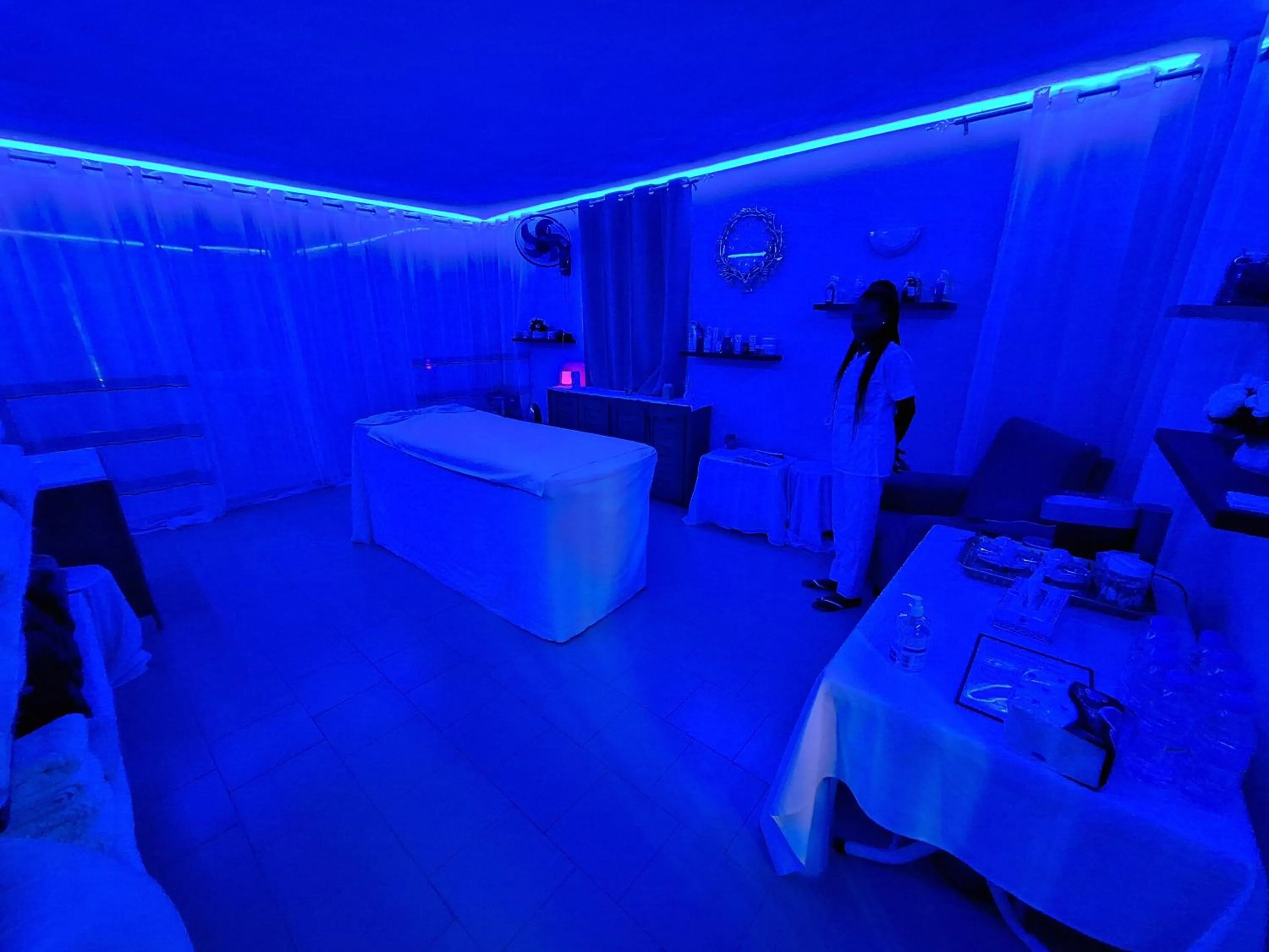 Massage in Hôtel La Belle Etoile & SPA