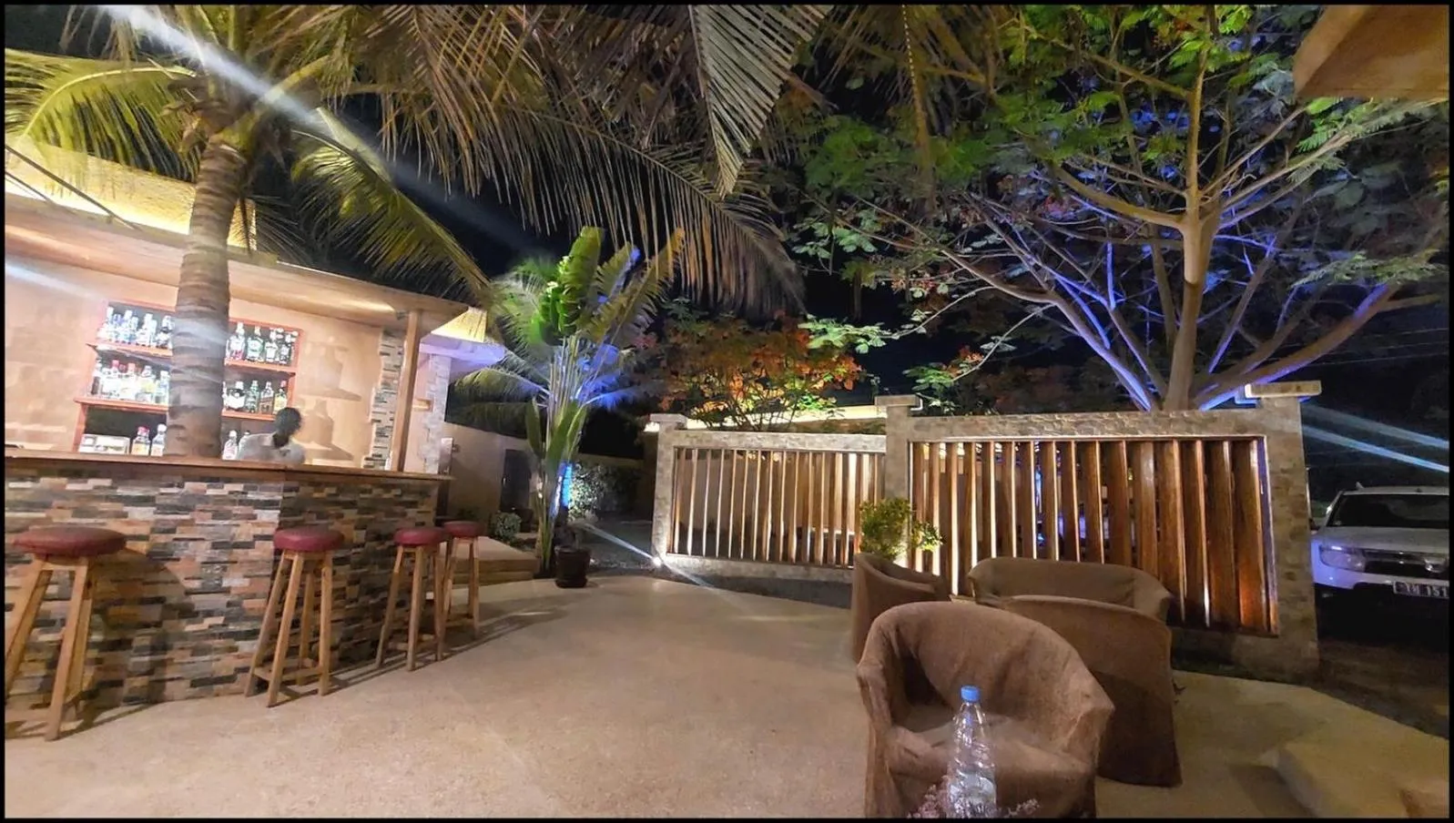 Lounge or bar in Hôtel La Belle Etoile & SPA