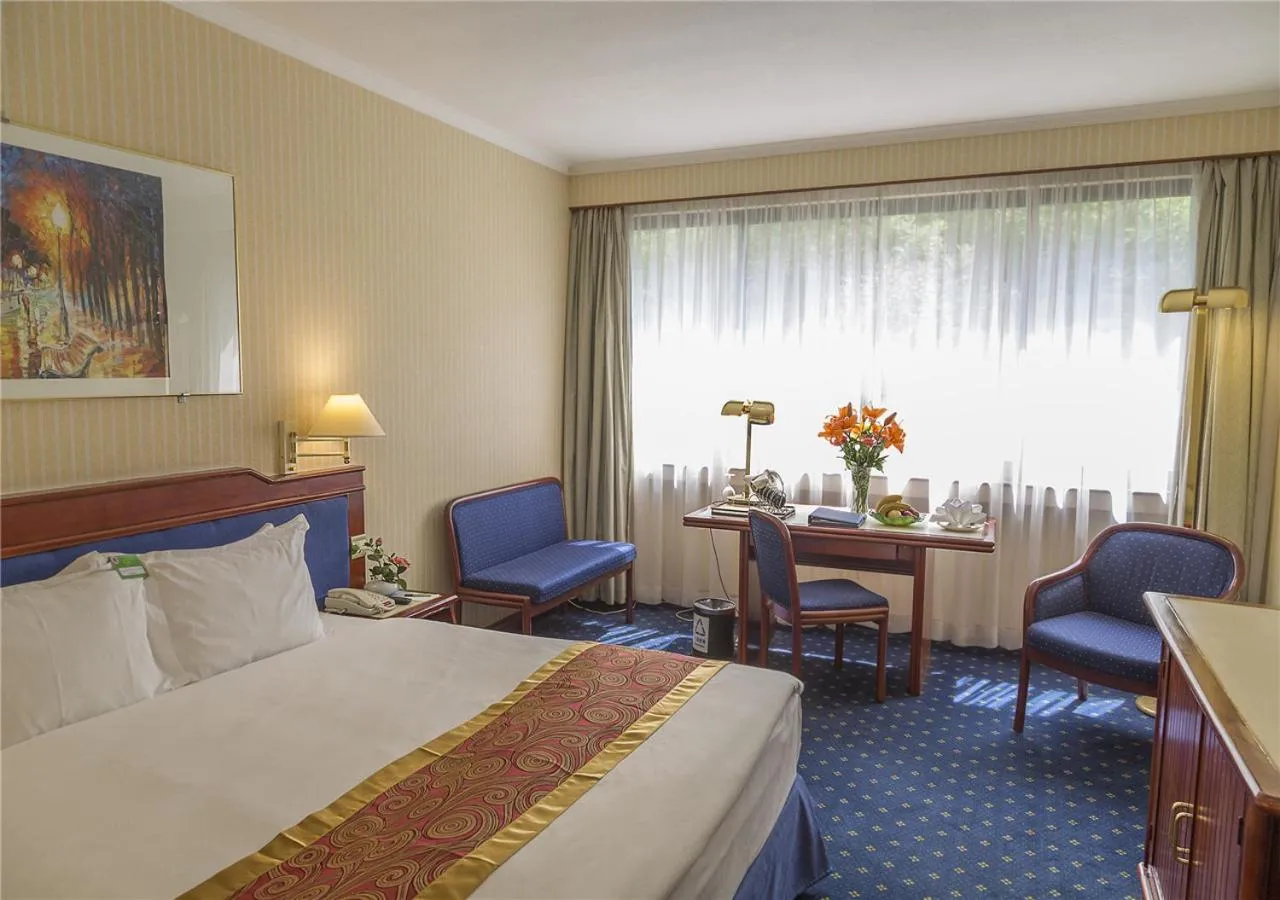 Bed in CITIC Hotel Beijing Airport