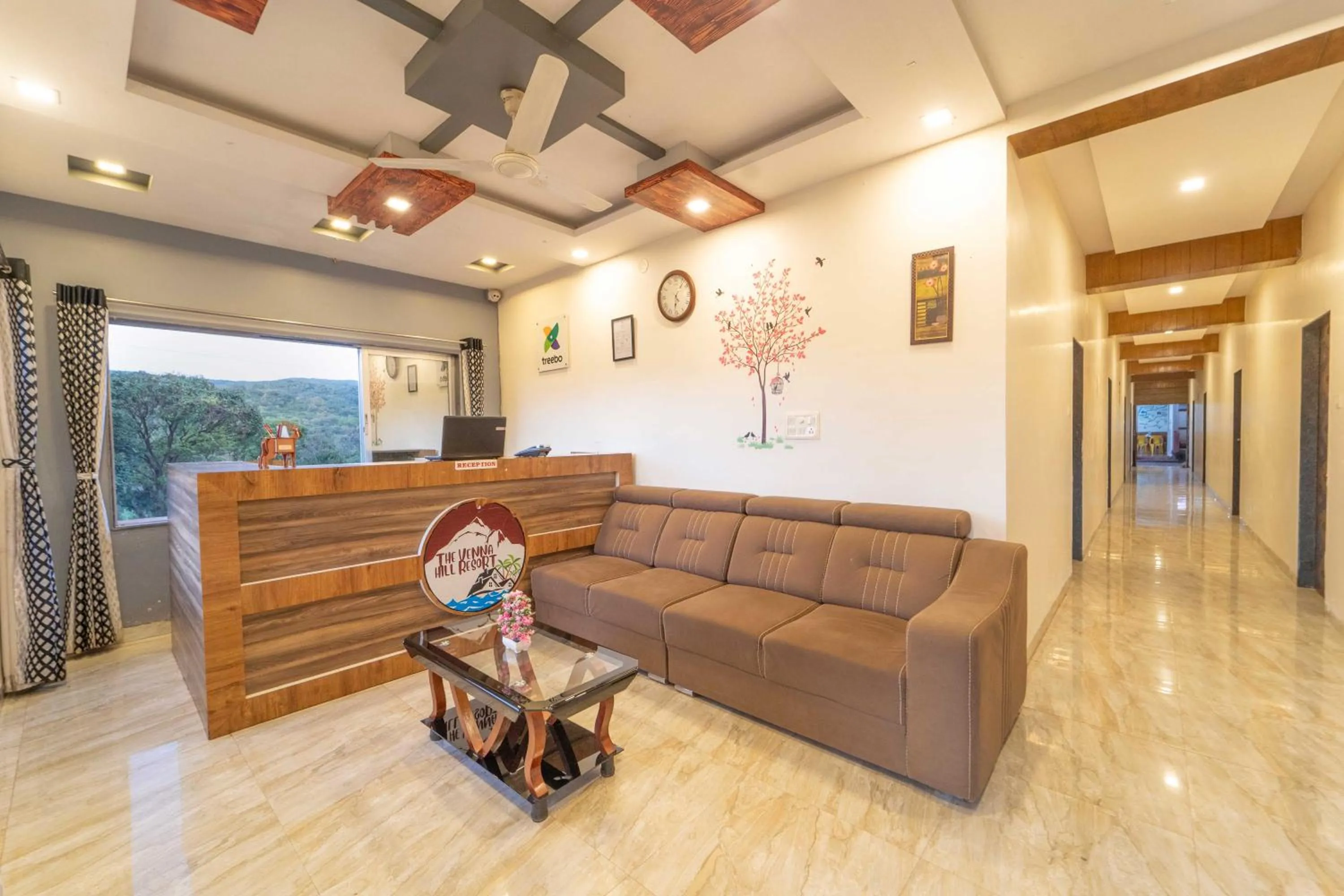 Lobby or reception in Treebo The Venna Hill