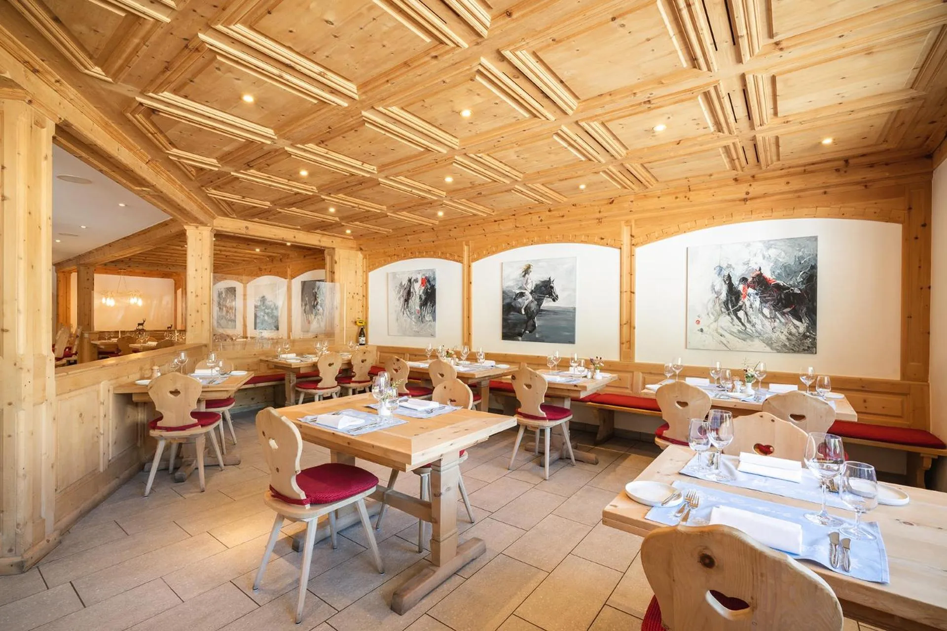 Restaurant/places to eat in Hotel Corvatsch - Web Check-in