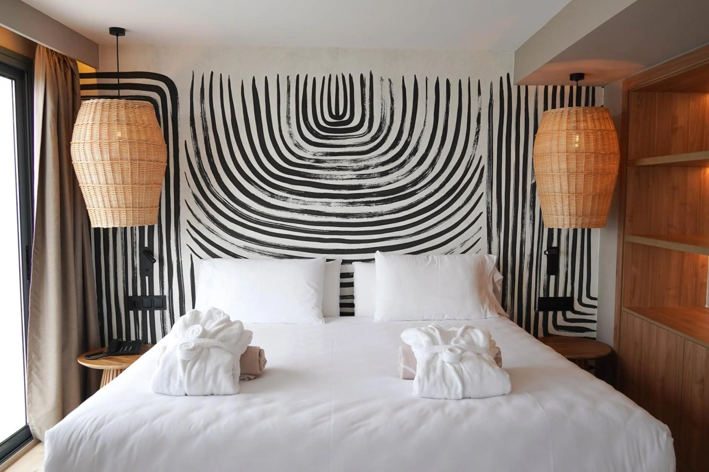 Bed in Marins Suites - Adults Only Hotel