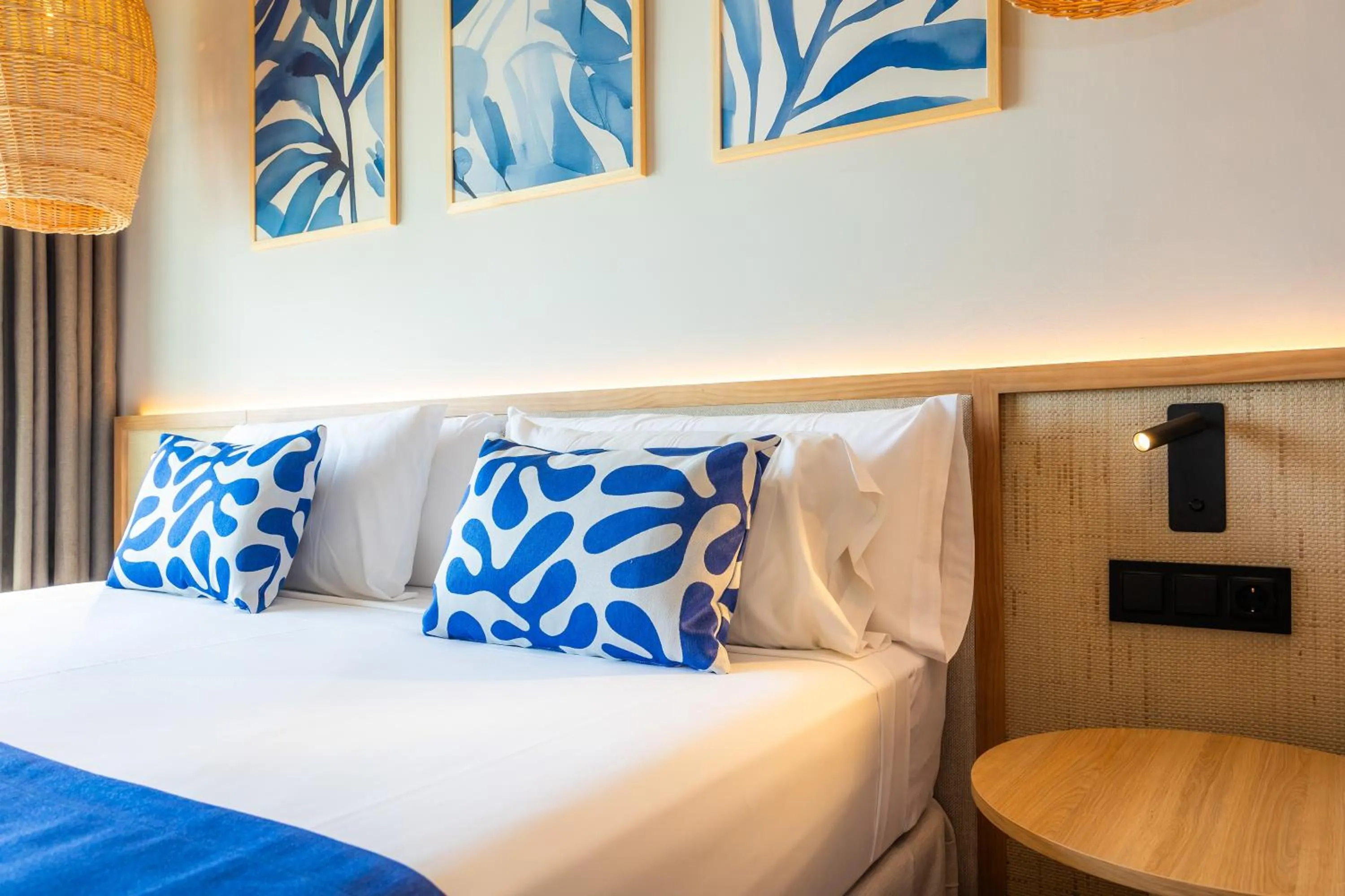 Bed in Marins Suites - Adults Only Hotel