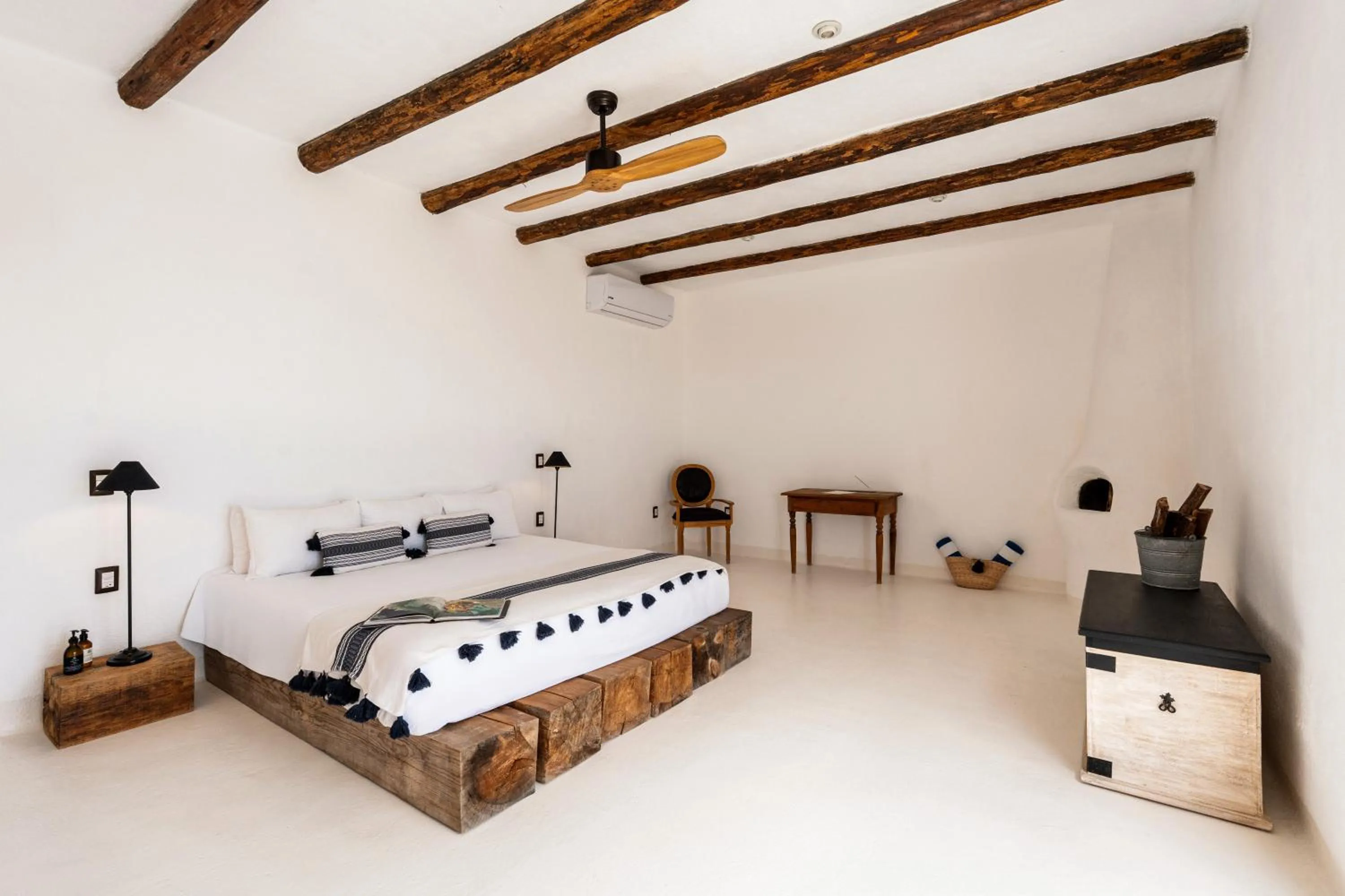 Bed in NEST Baja, a Member of Design Hotels