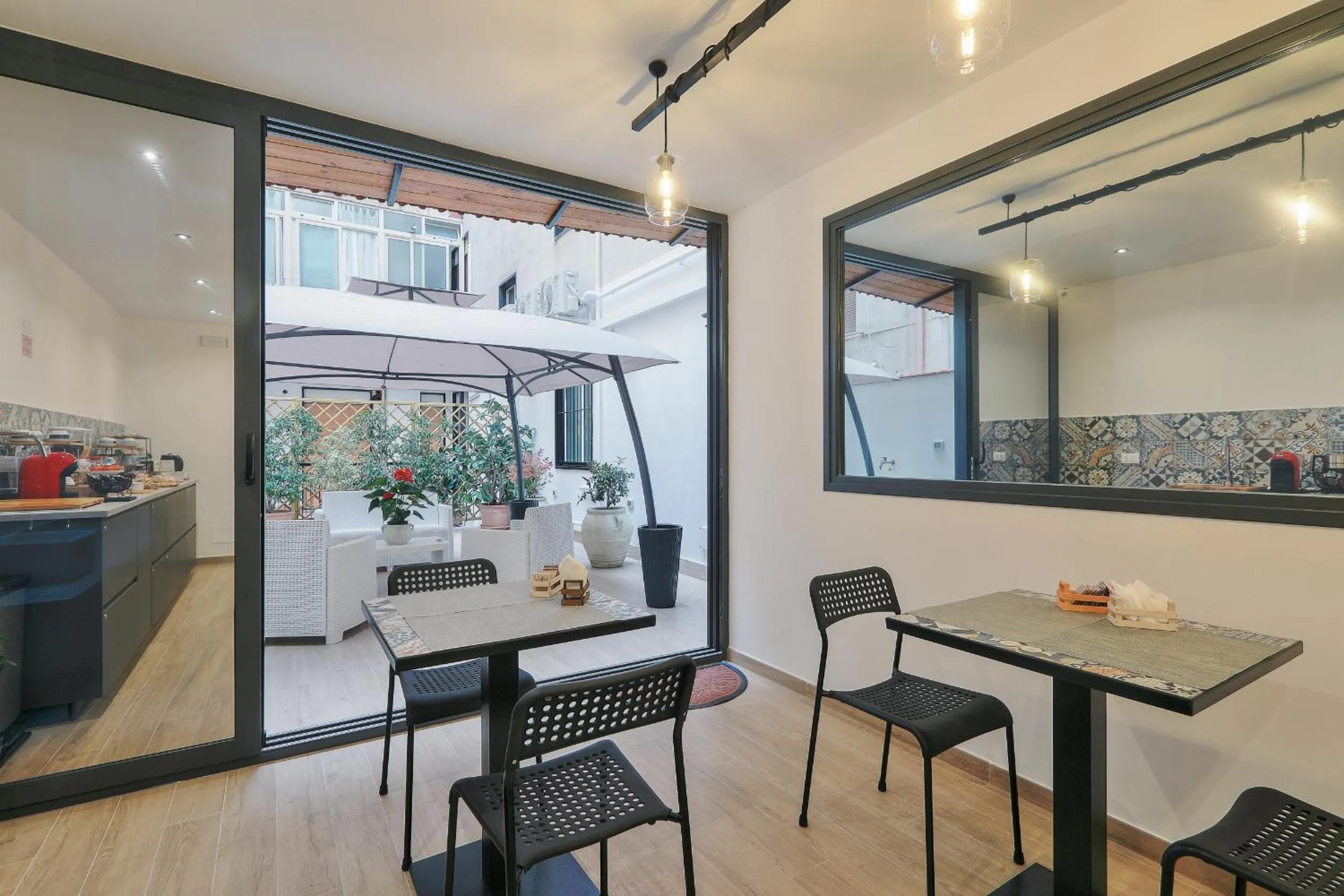 Breakfast in Meridiana B&B