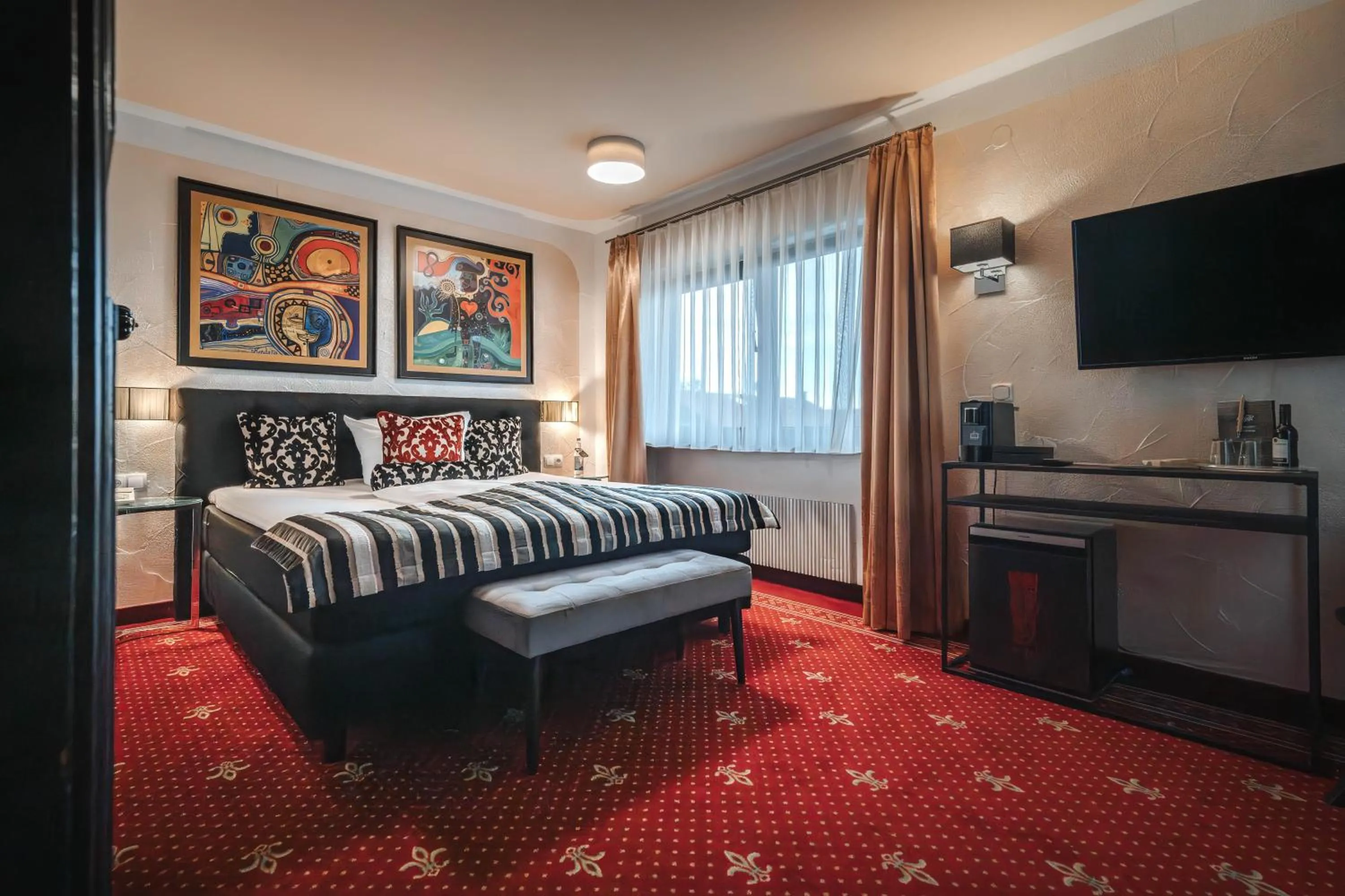 Bed in Alpin & Wellness Resort Ludwig Royal