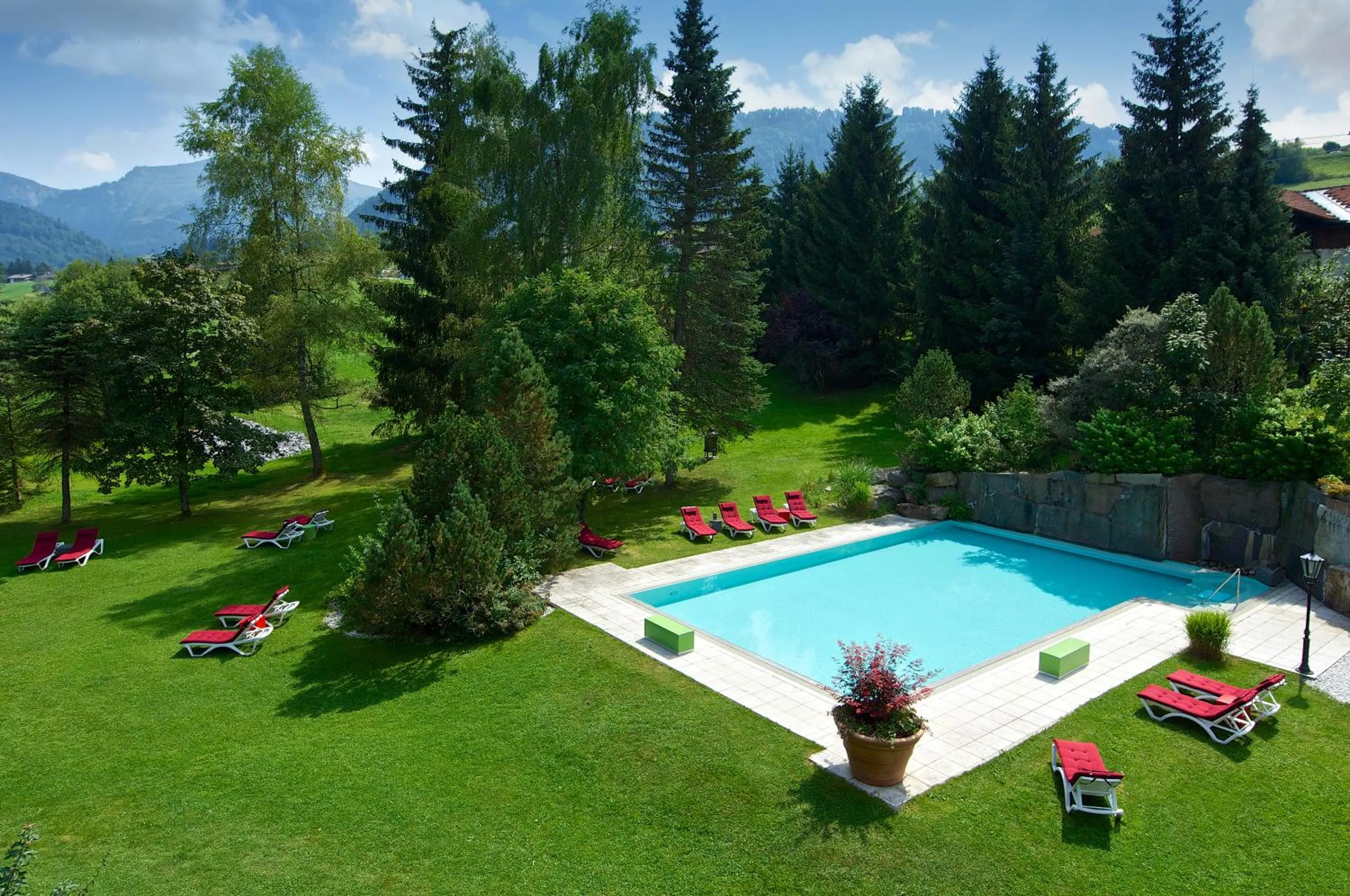 Swimming pool in Alpin & Wellness Resort Ludwig Royal