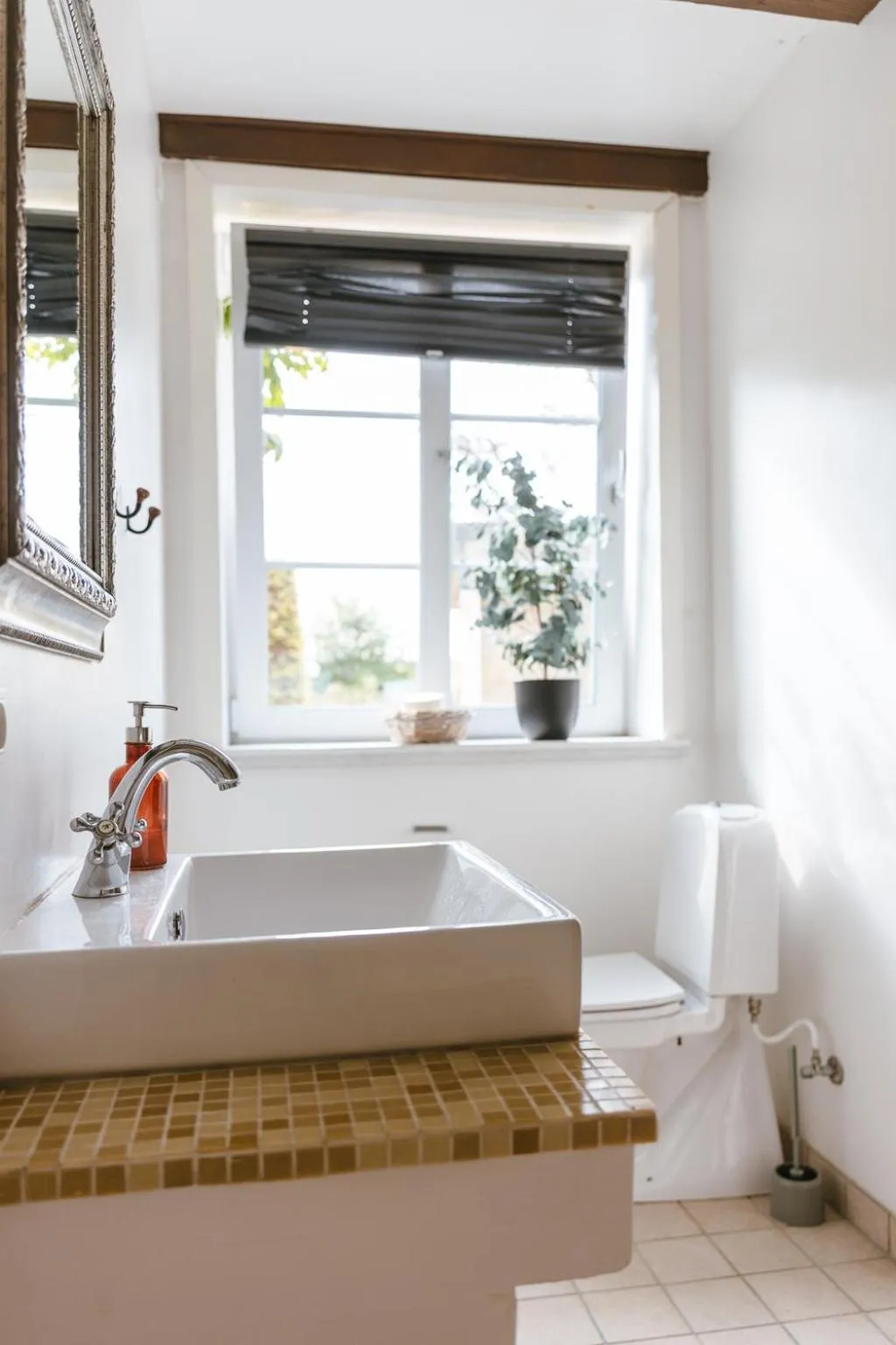 Bathroom in Lindegaarden Kollund