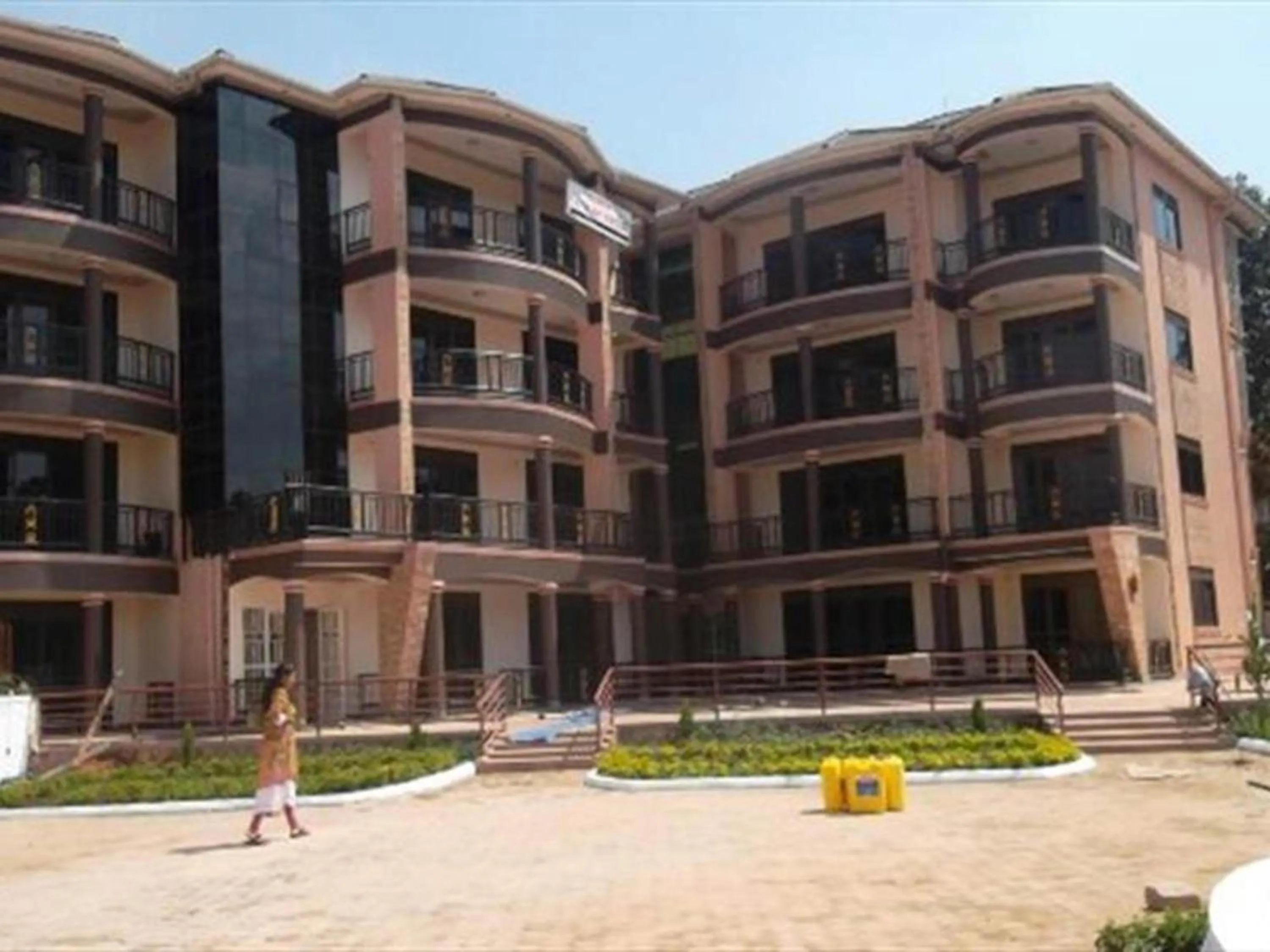 Either for business or pleasure perfect choice wail in Kampala