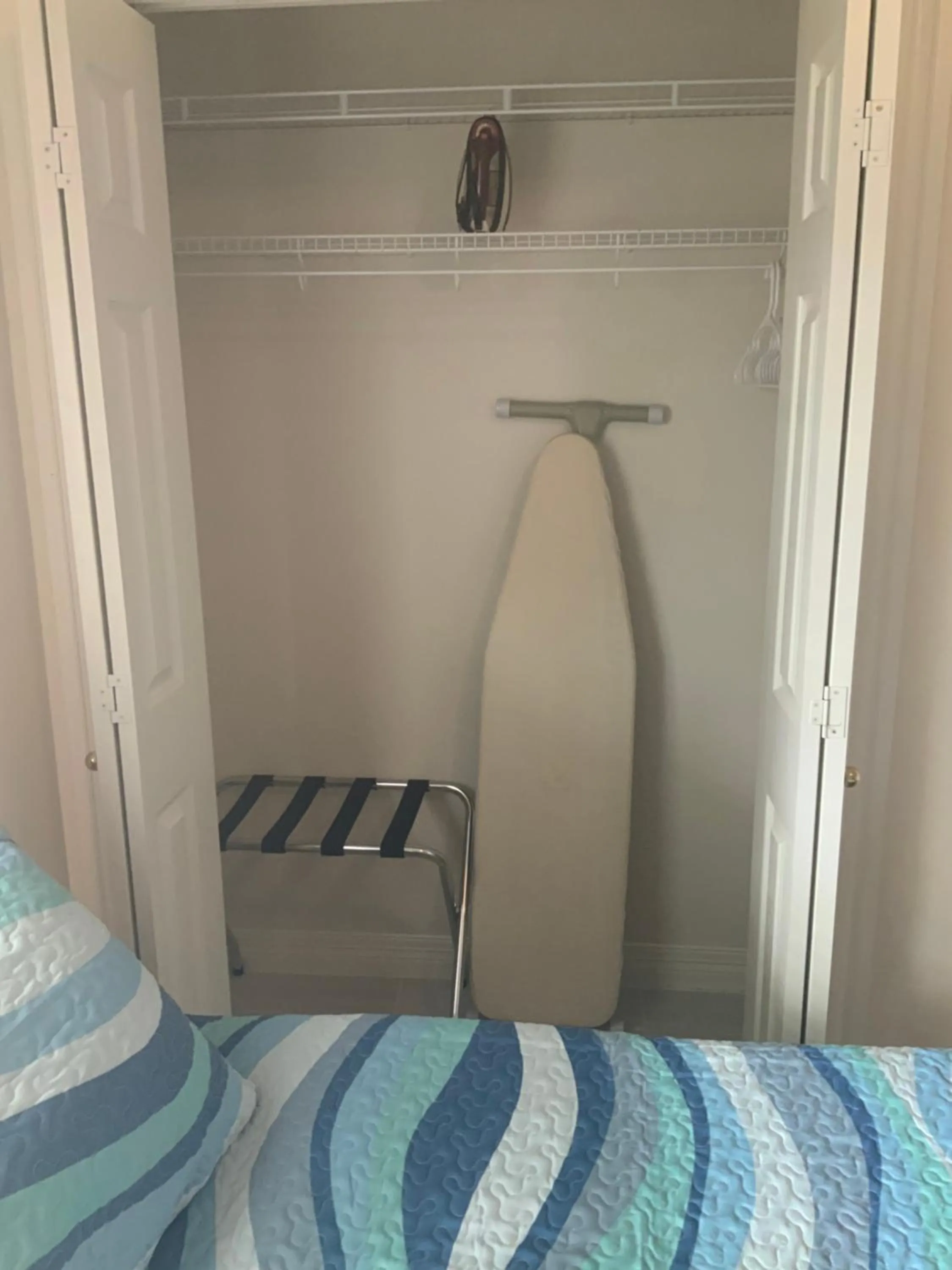 Bedroom, Bed in Sea Dancer #9