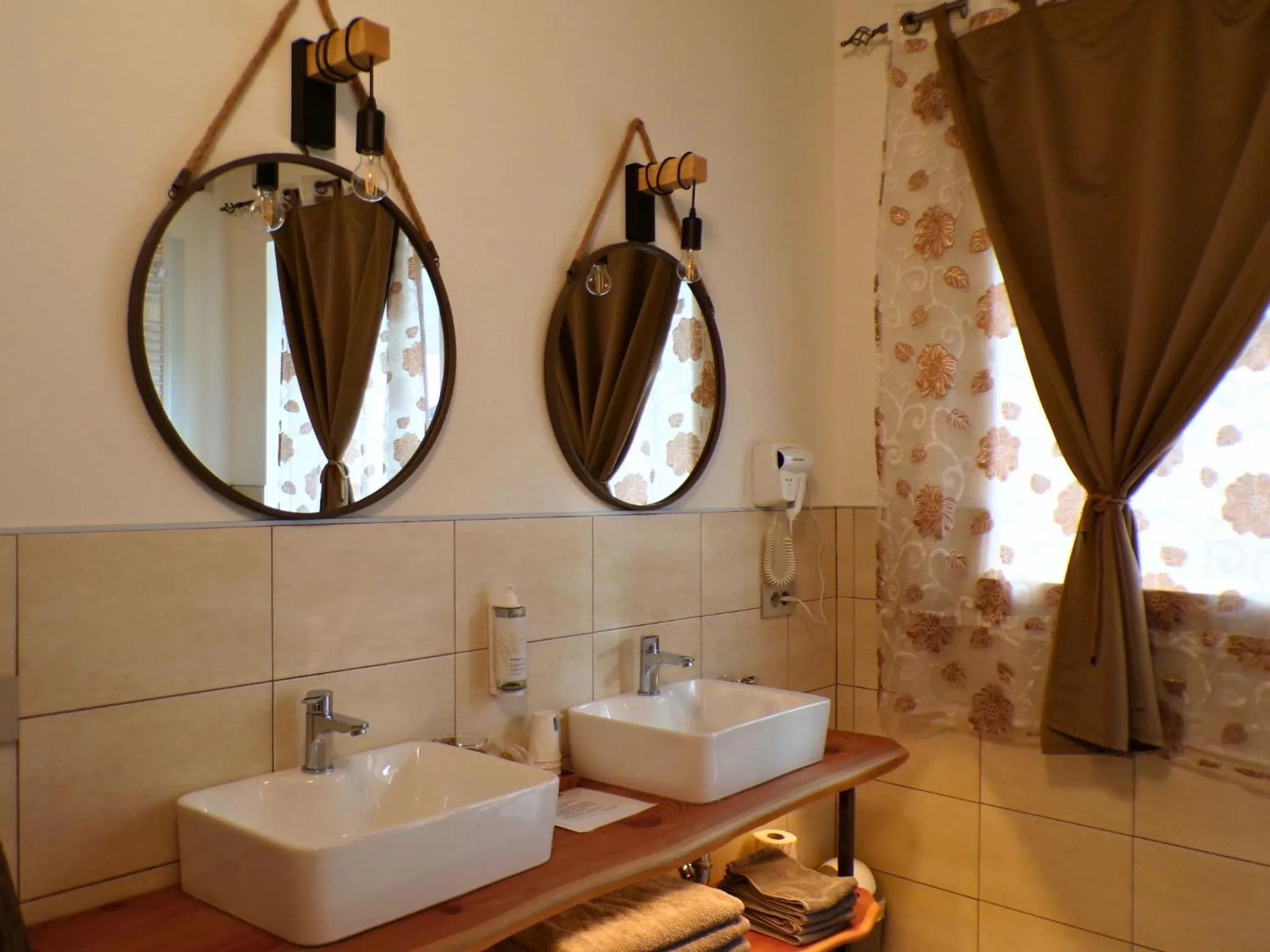 B&B Paganella Relax and Gourmet