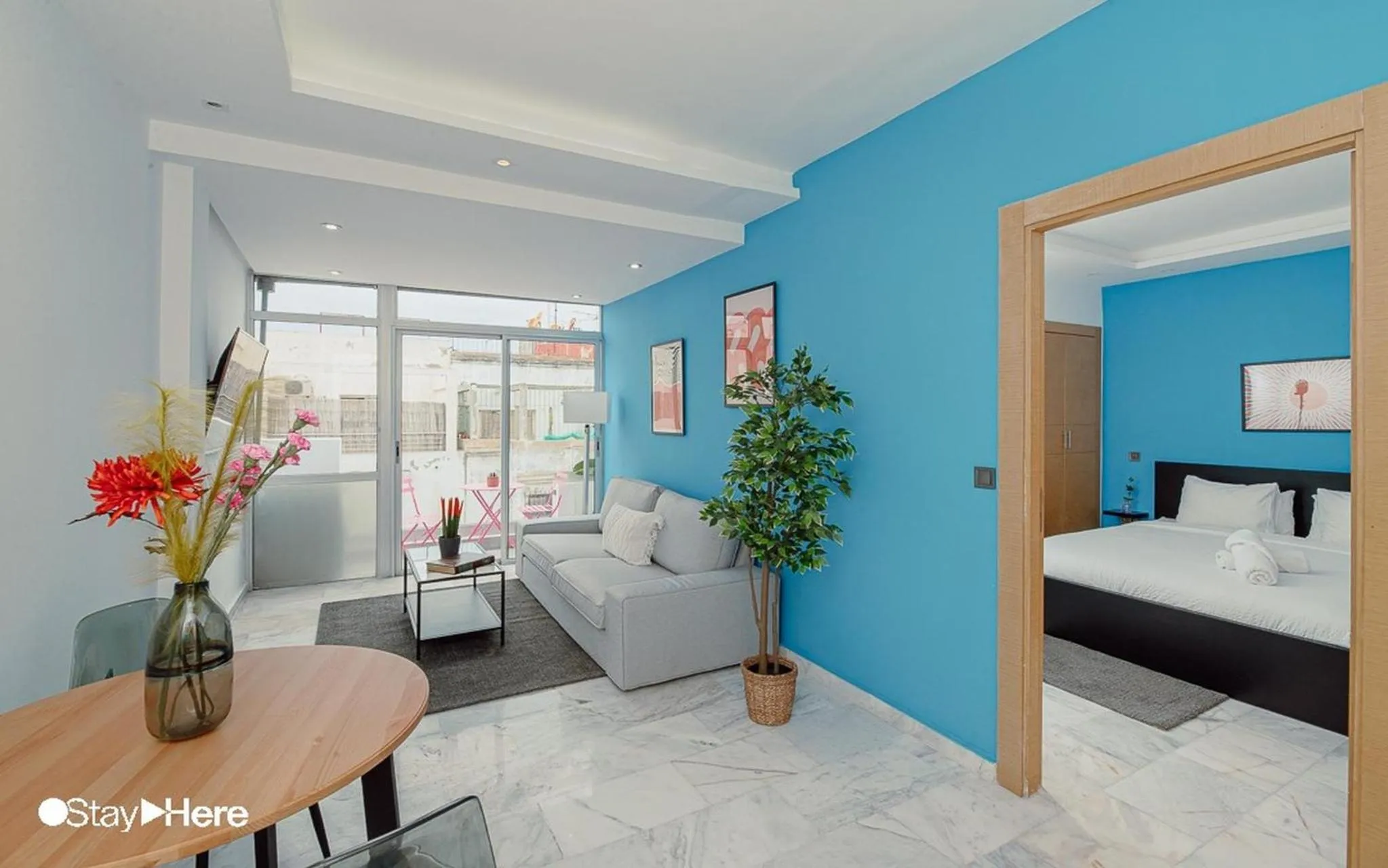 Living room, Bed in Stayhere Rabat - Agdal 2 - Classic Residence