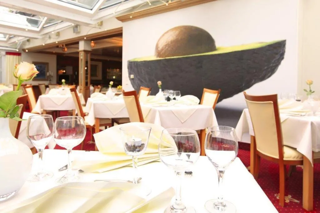 Restaurant/Places to Eat in ASLAN Kurpark Villa Olsberg