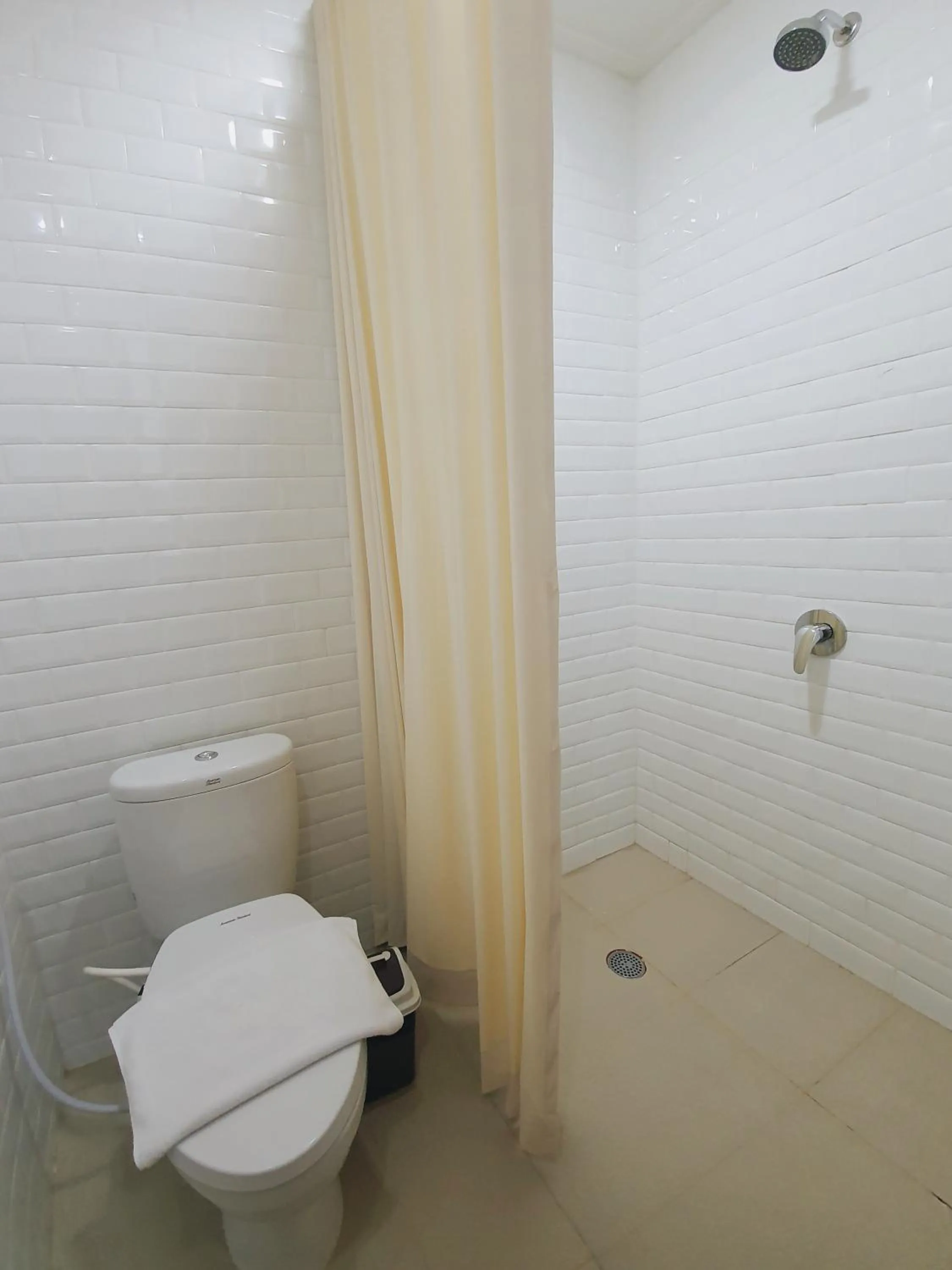 Shower in RakaAyu Kuta