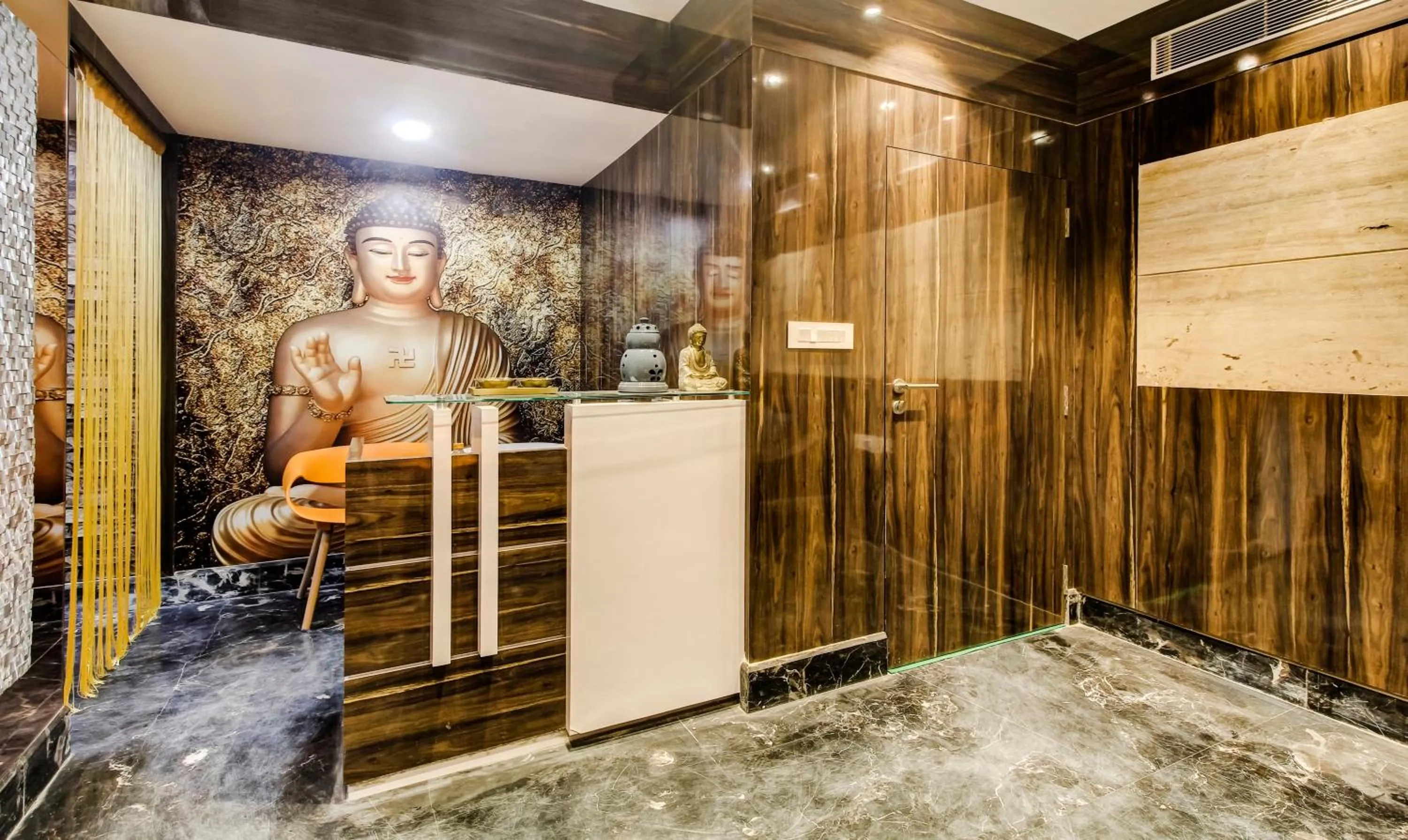 Lobby or reception in Treebo Premium Tahoora International