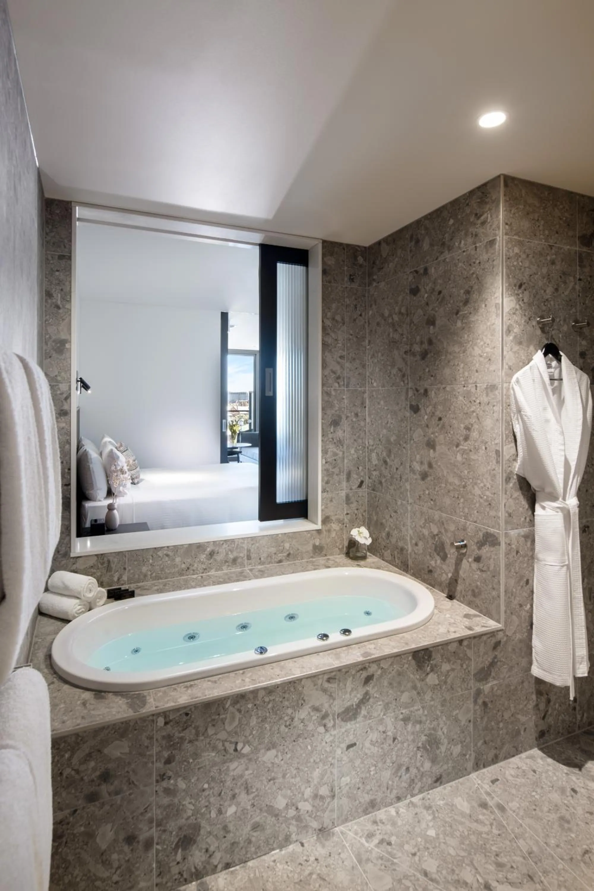 Bath in Majestic M Suites