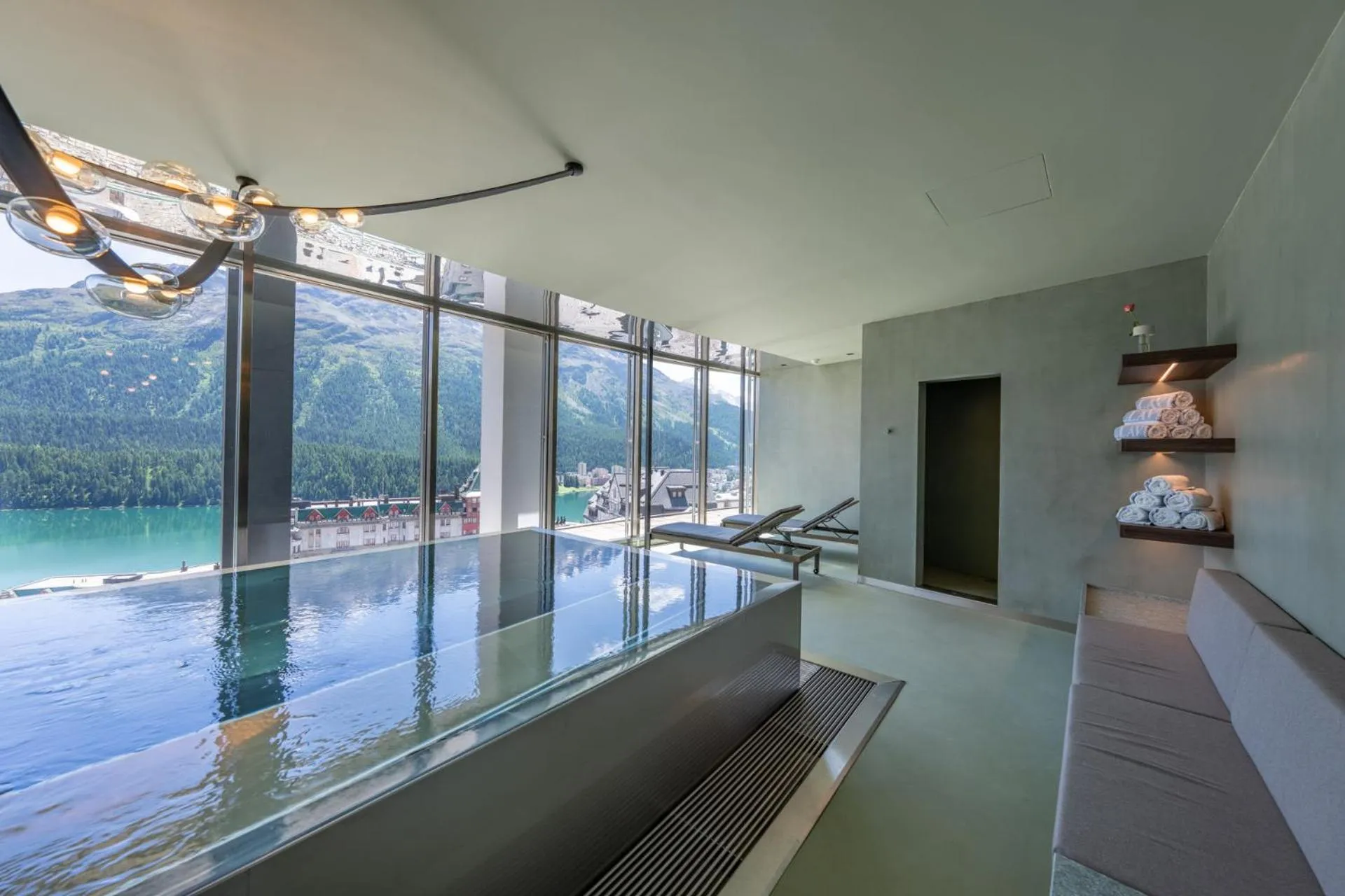 Hot Tub in Art Boutique Hotel Monopol