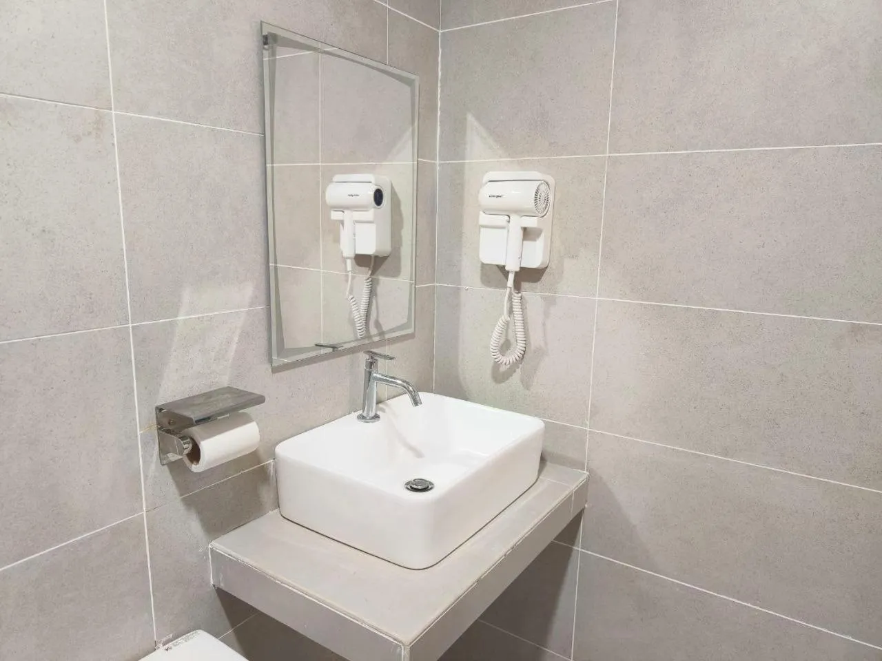 Bathroom in Twin Jets Resort