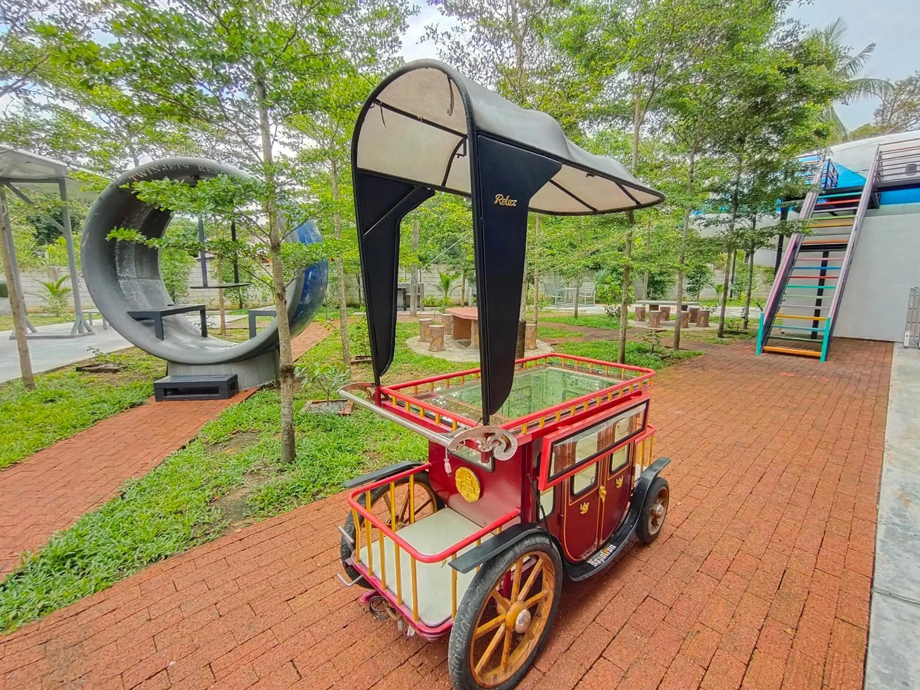 Garden view in Twin Jets Resort