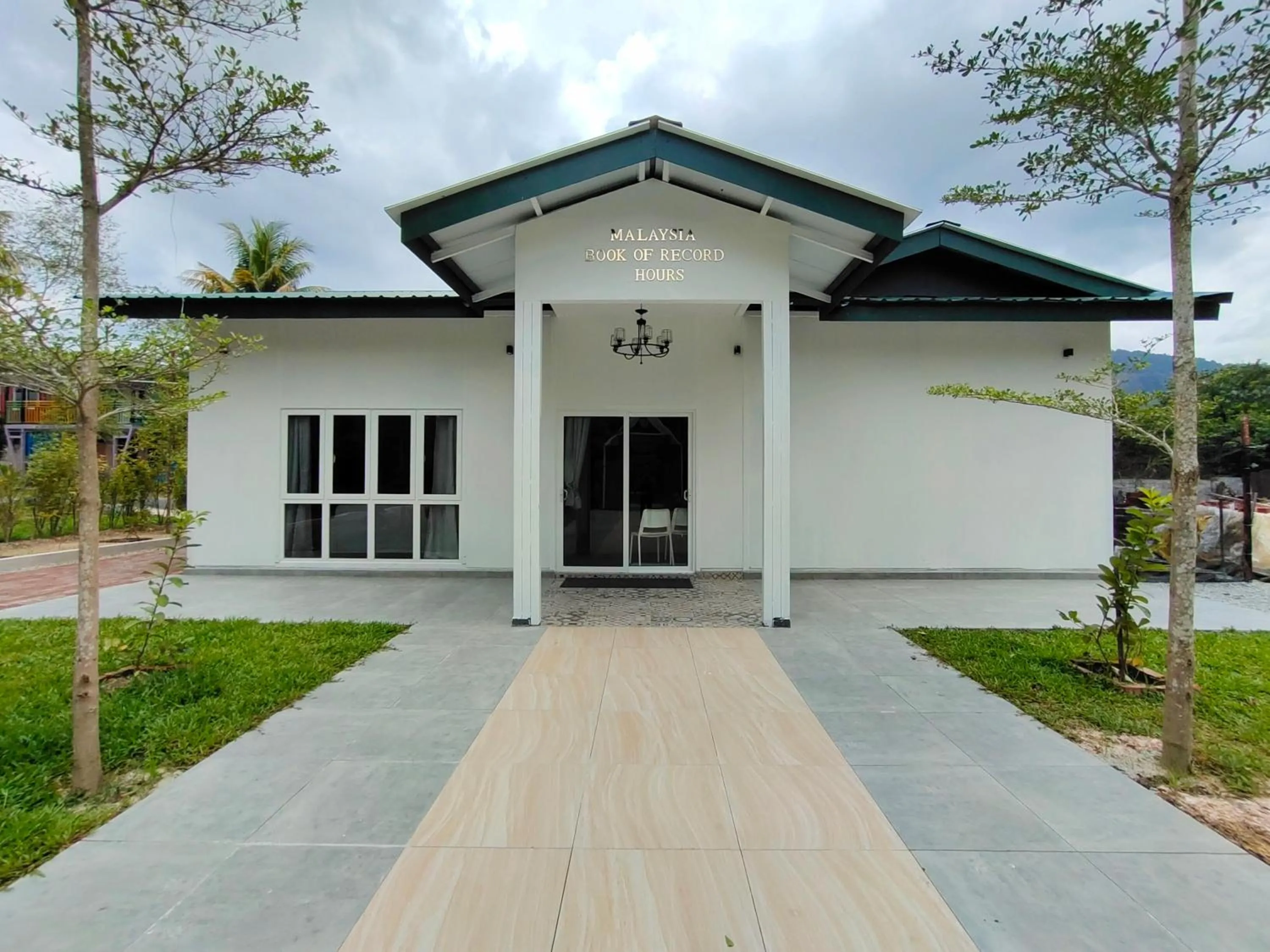 Facade/entrance in Twin Jets Resort