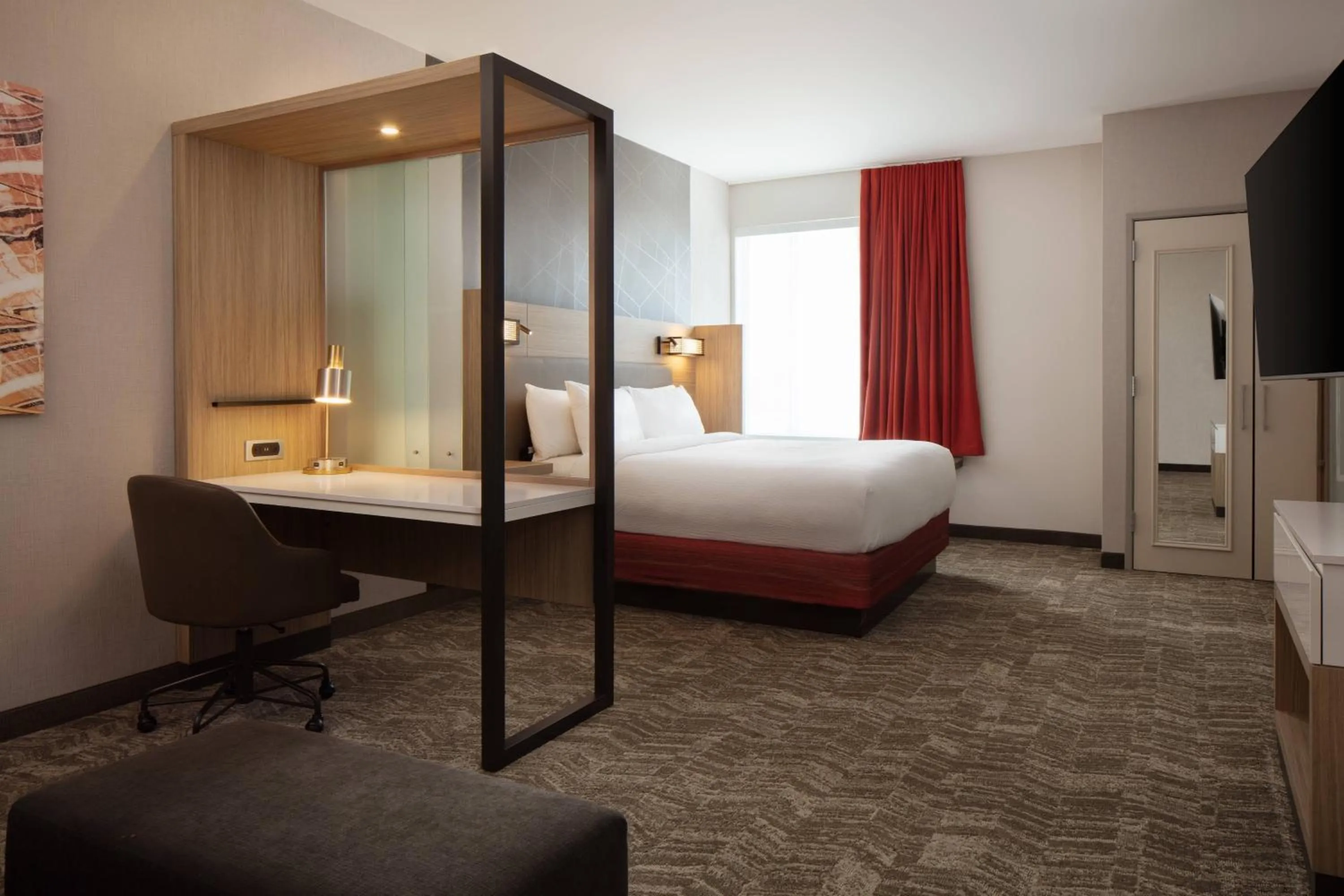 Photo of the whole room, Bed in SpringHill Suites by Marriott Ames