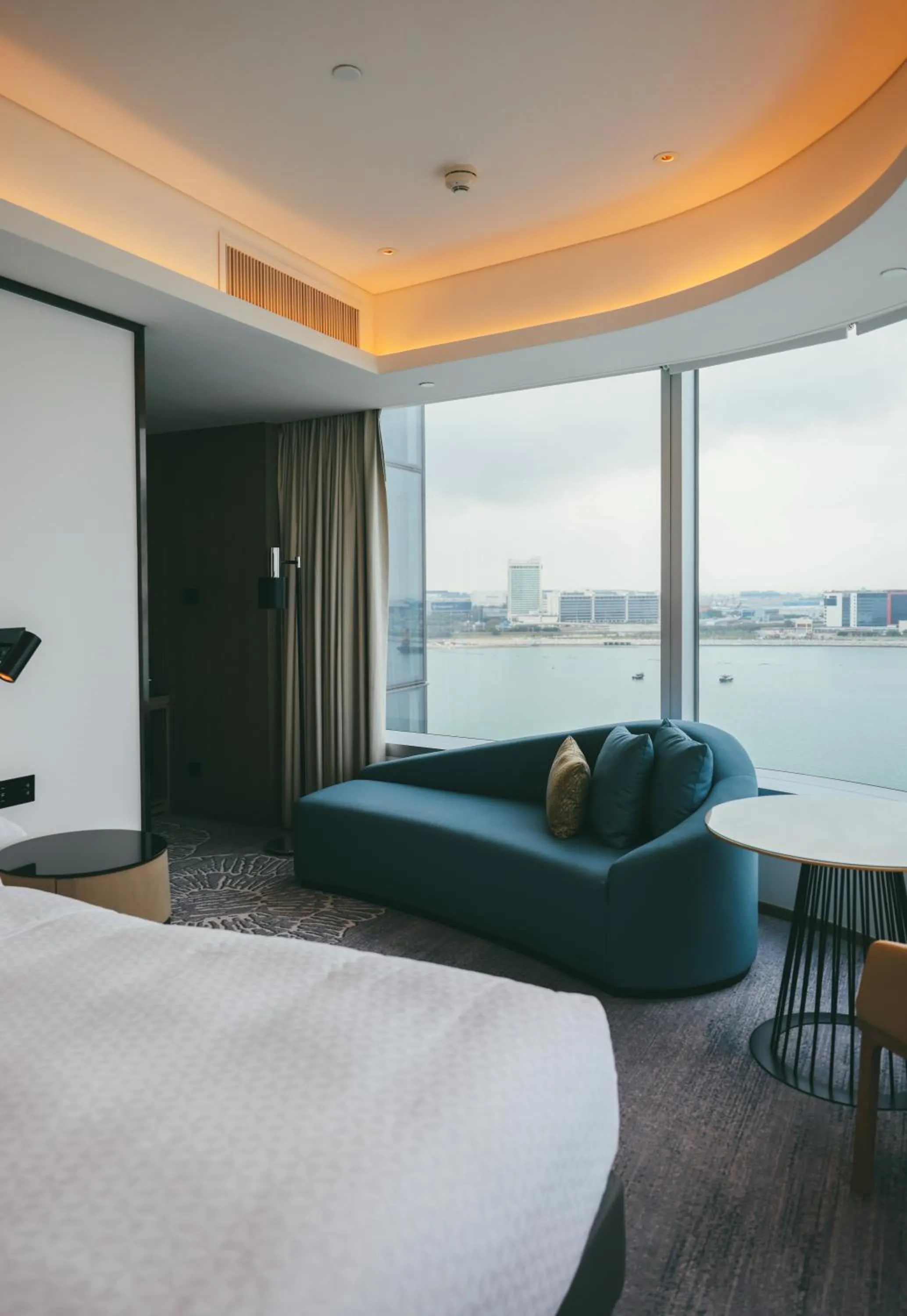 View (from property/room), Bed in Four Points by Sheraton Hong Kong, Tung Chung
