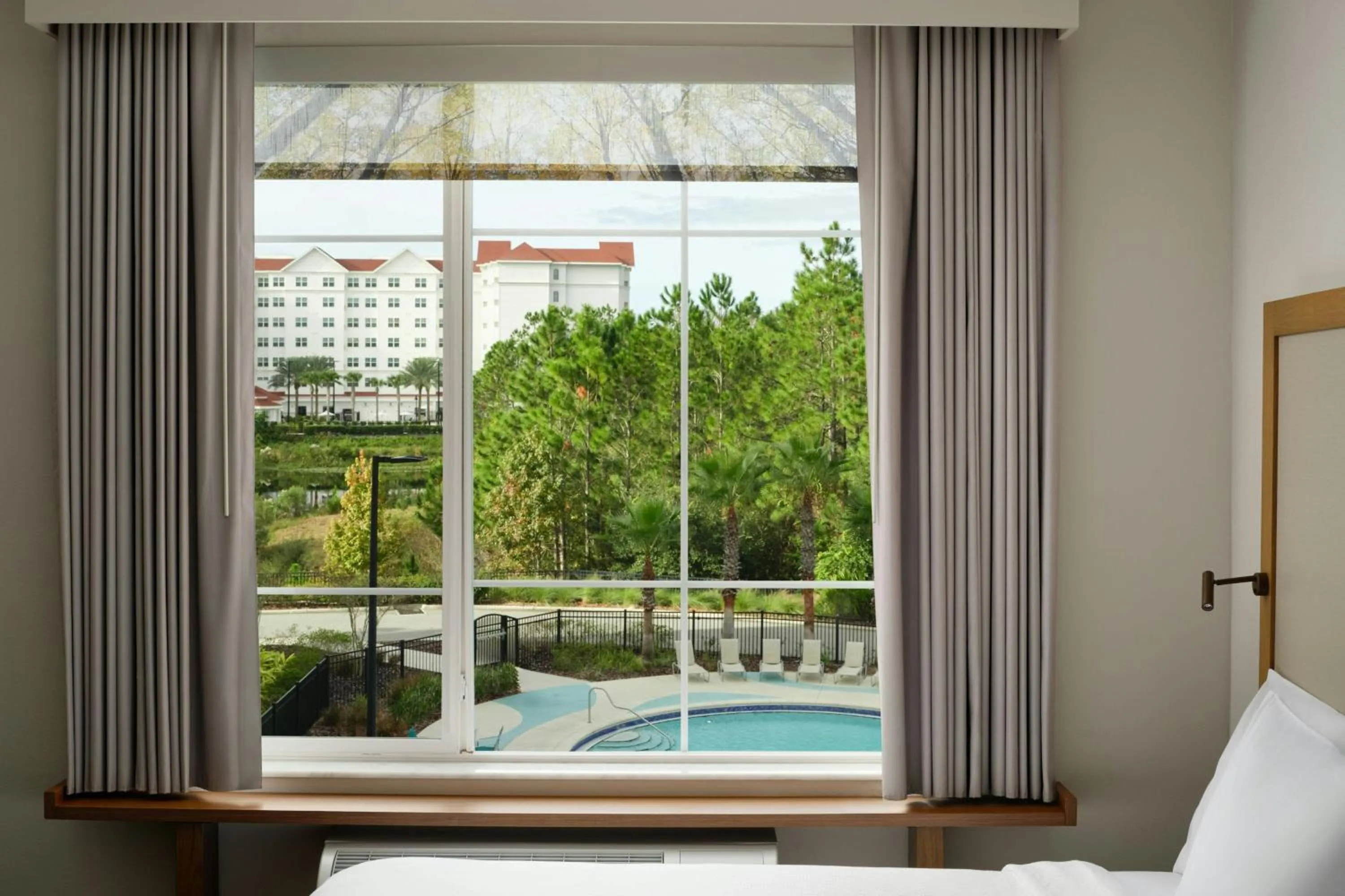 Swimming pool in Fairfield by Marriott Inn & Suites Orlando at FLAMINGO CROSSINGS® Town Center