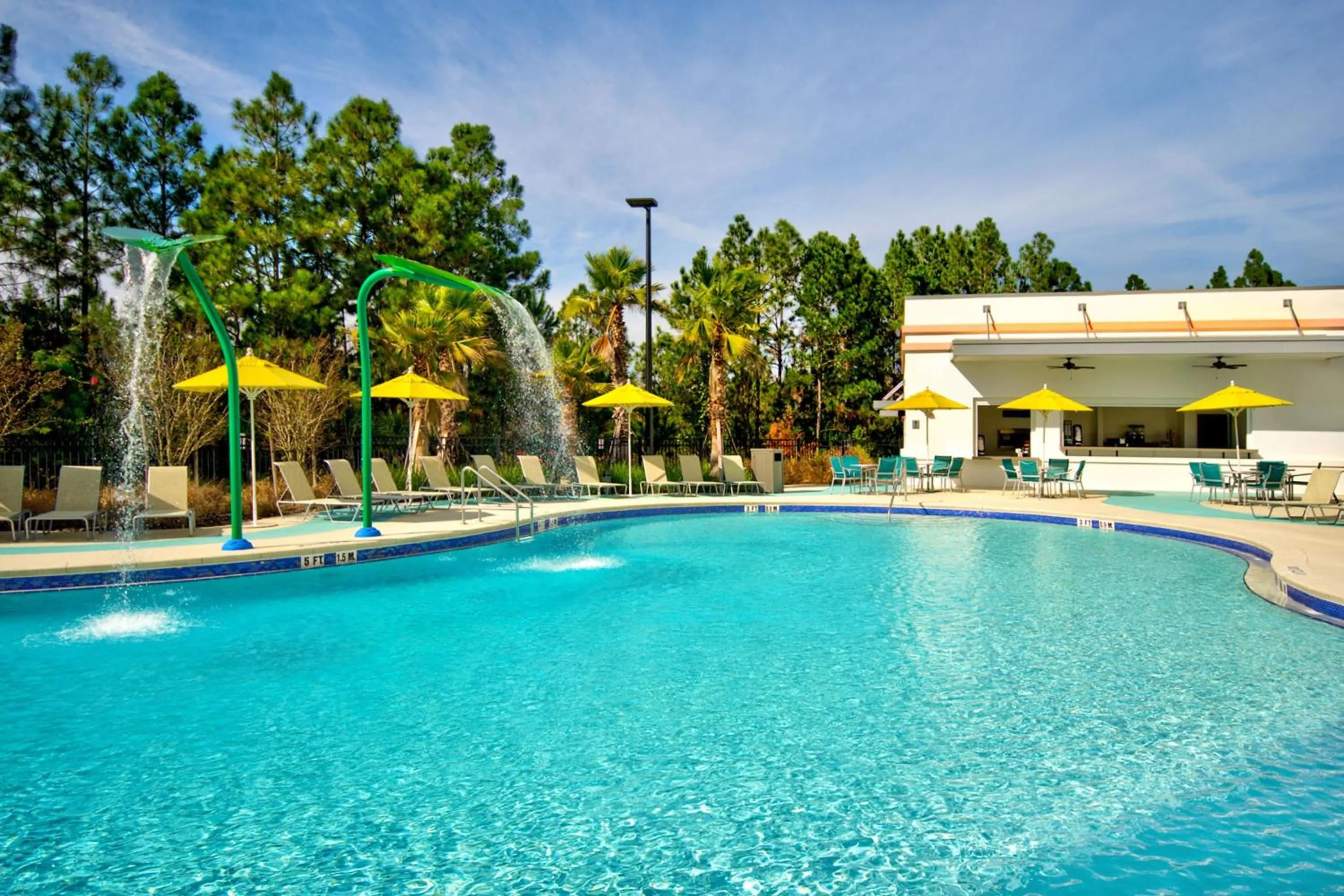 Swimming pool in Fairfield by Marriott Inn & Suites Orlando at FLAMINGO CROSSINGS® Town Center