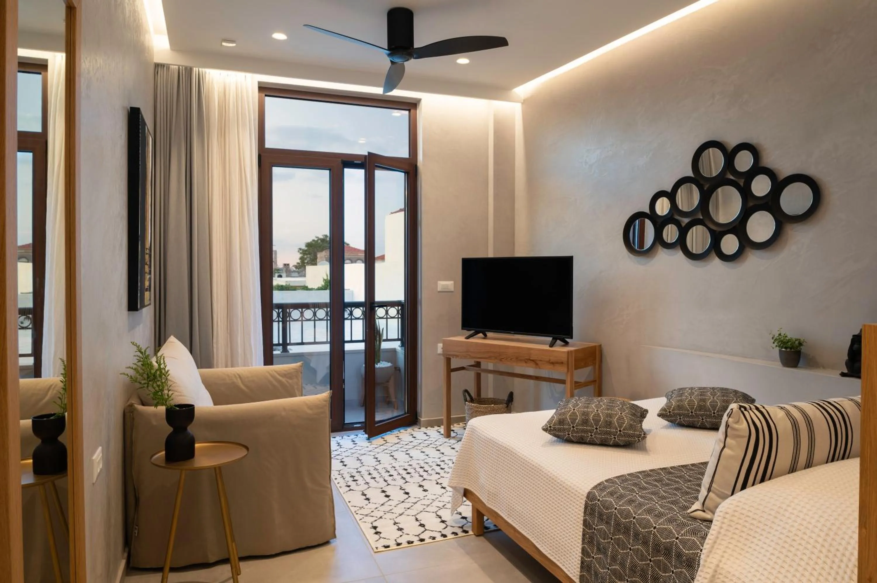 TV and multimedia, Bed in Petalo Suites