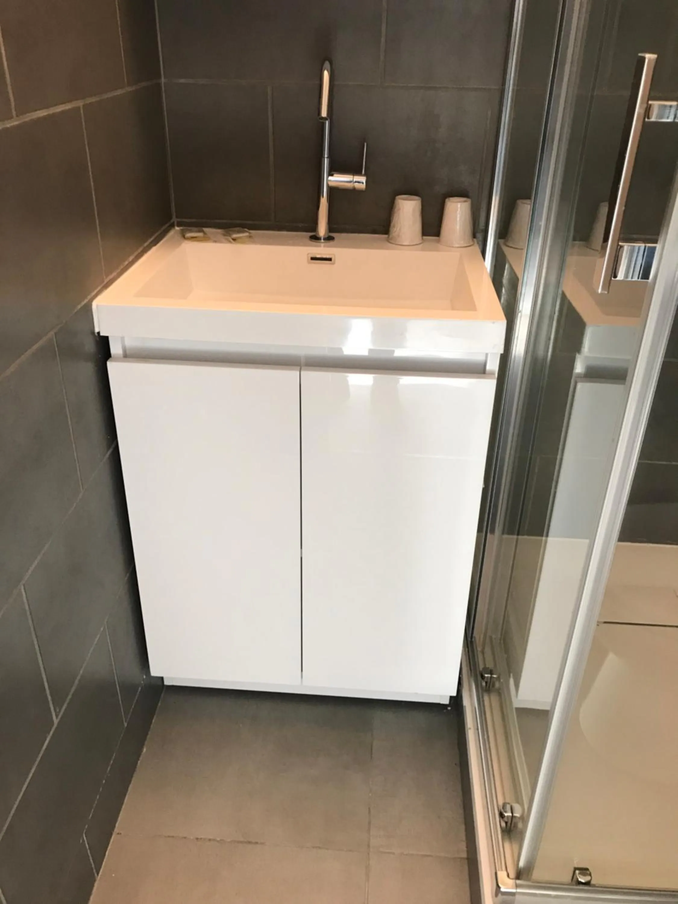 Shower in Appart'hôtel Voltaire