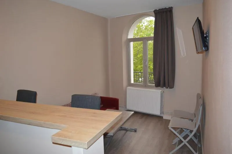 Appart'hôtel Voltaire